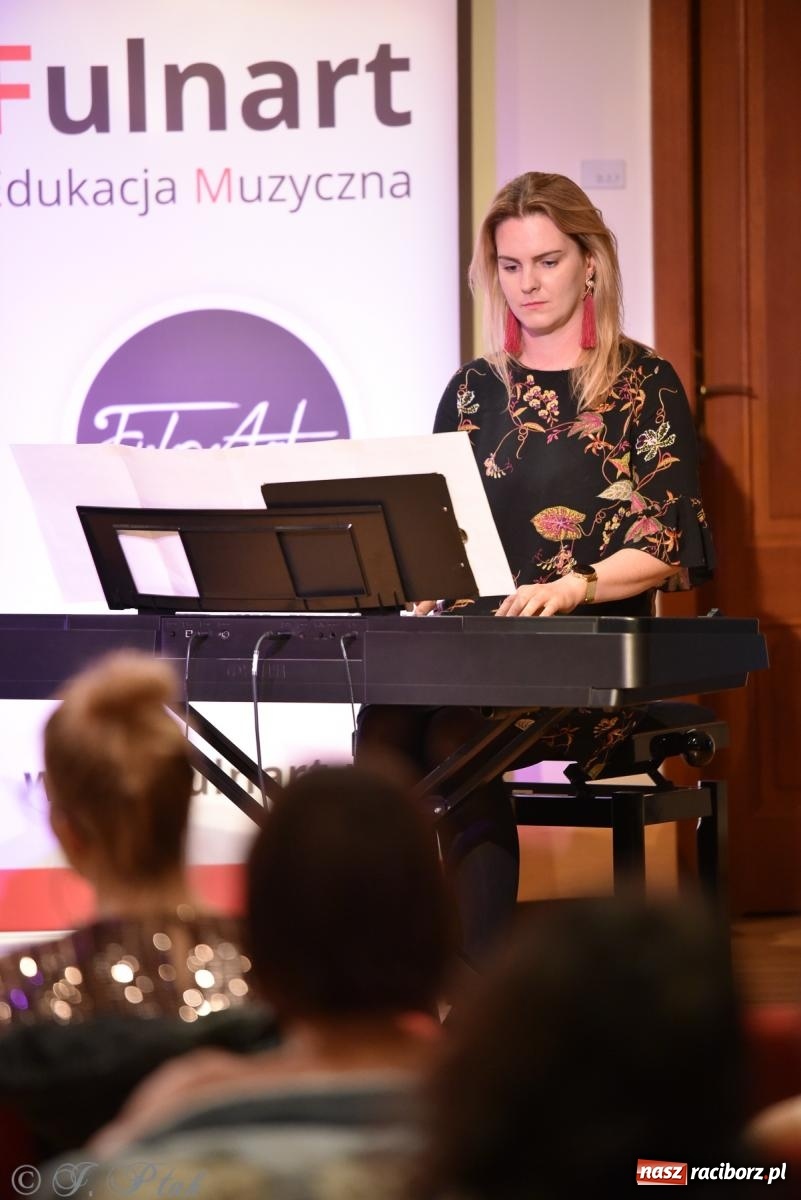 Zdjęcie w galerii na portalu naszraciborz.pl: Koncert jesienny na raciborskim zamku wiadomości z regionu