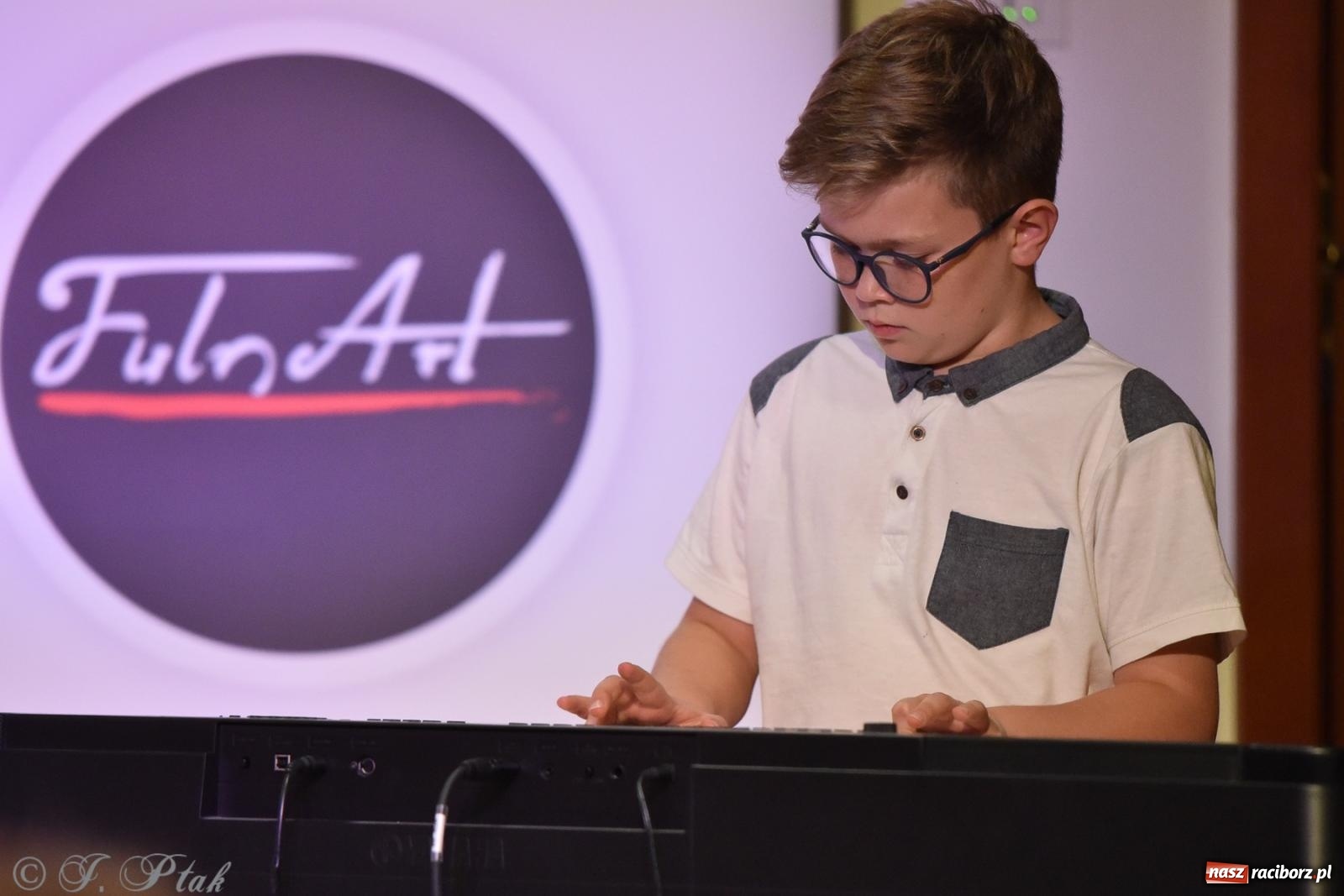 Zdjęcie w galerii na portalu naszraciborz.pl: Koncert jesienny na raciborskim zamku wiadomości z regionu