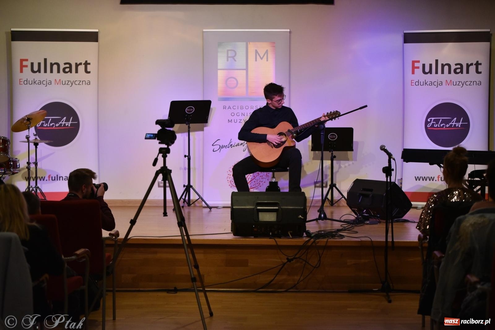 Zdjęcie w galerii na portalu naszraciborz.pl: Koncert jesienny na raciborskim zamku wiadomości z regionu