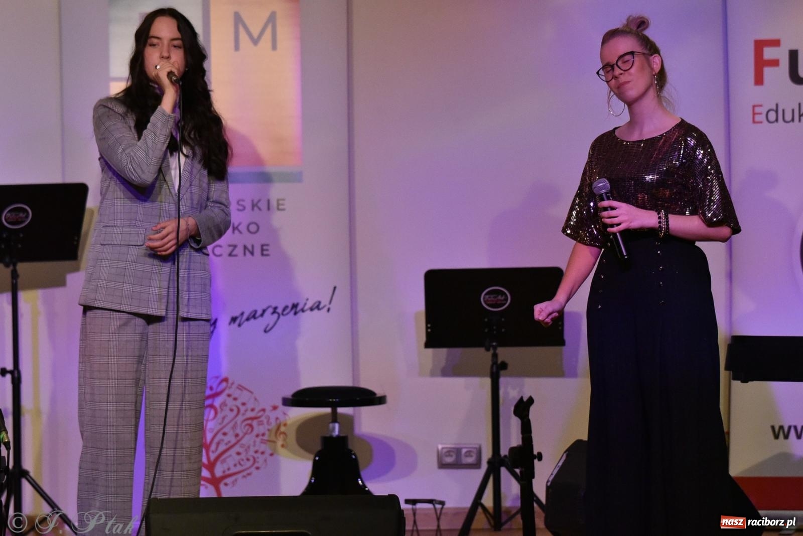 Zdjęcie w galerii na portalu naszraciborz.pl: Koncert jesienny na raciborskim zamku wiadomości z regionu