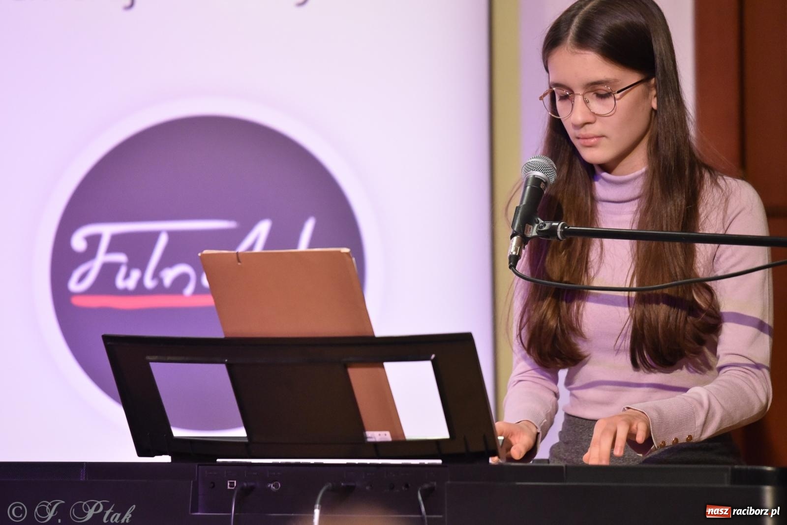 Zdjęcie w galerii na portalu naszraciborz.pl: Koncert jesienny na raciborskim zamku wiadomości z regionu