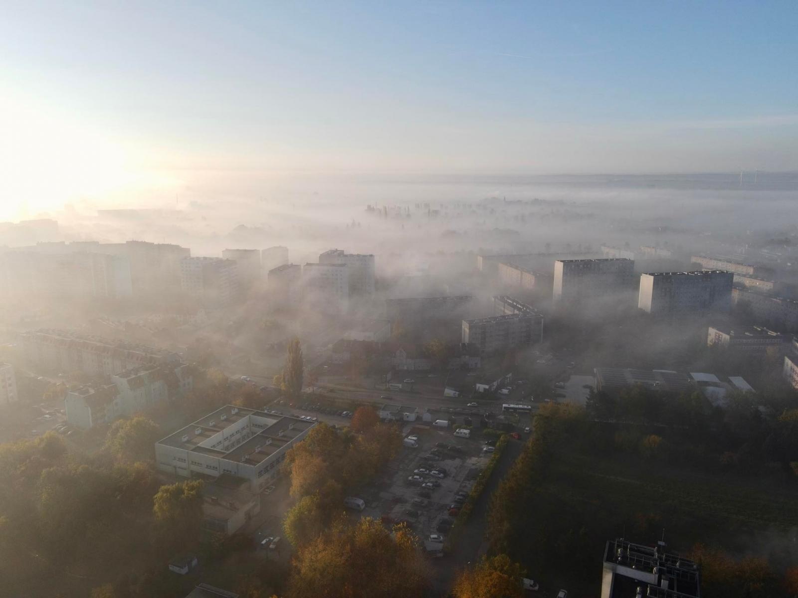 Zdjęcie w galerii na portalu naszraciborz.pl: Racibórz w porannej mgle [FOTO i WIDEO] wiadomości z regionu
