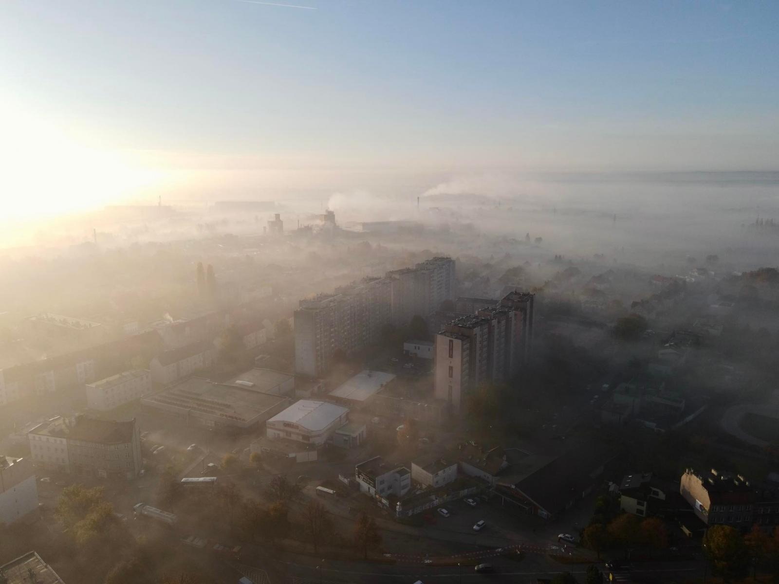 Zdjęcie w galerii na portalu naszraciborz.pl: Racibórz w porannej mgle [FOTO i WIDEO] wiadomości z regionu