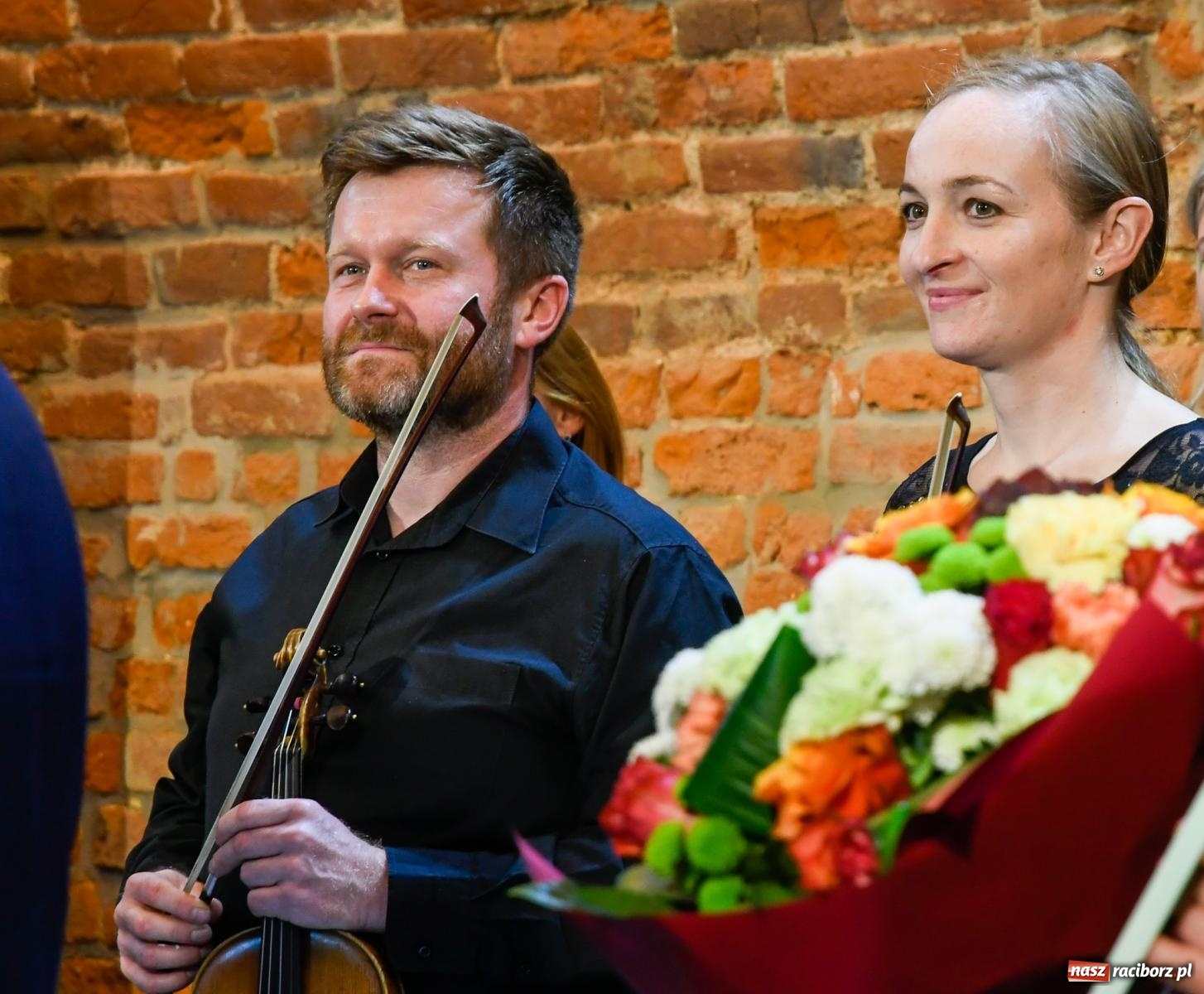 Zdjęcie w galerii na portalu naszraciborz.pl: Tworków. Zamkowa wozownia stała się małą filharmonią [FOTO i WIDEO] wiadomości z regionu