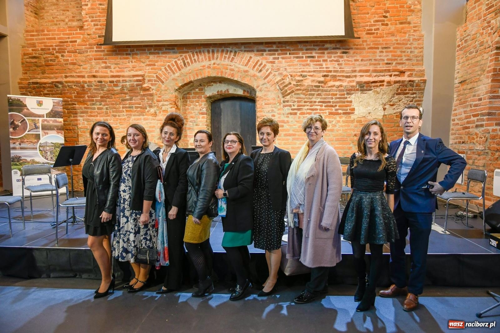 Zdjęcie w galerii na portalu naszraciborz.pl: Tworków. Zamkowa wozownia stała się małą filharmonią [FOTO i WIDEO] wiadomości z regionu