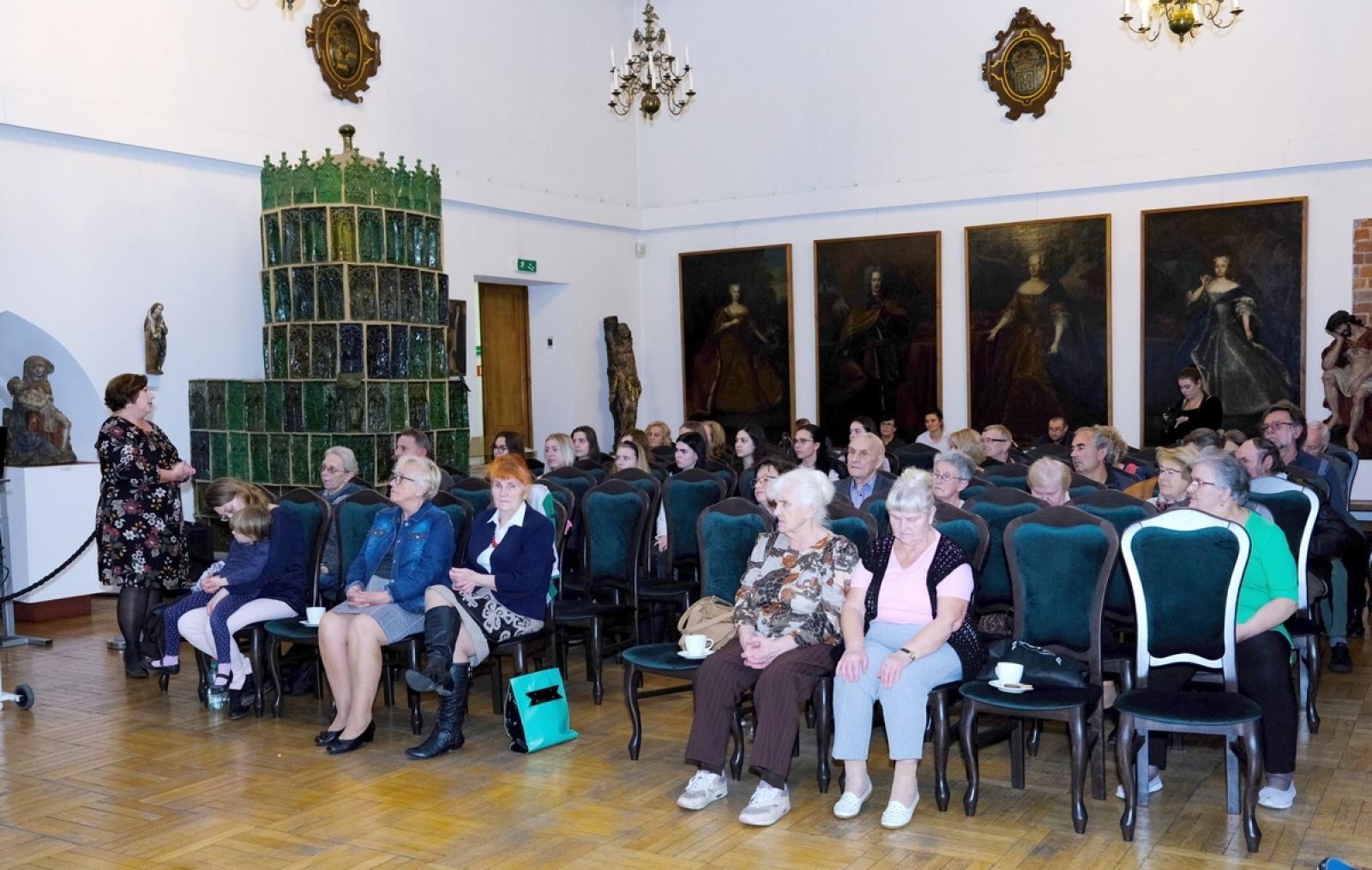 Zdjęcie w galerii na portalu naszraciborz.pl: Myć się czy wietrzyć? Oto jest pytanie wiadomości z regionu