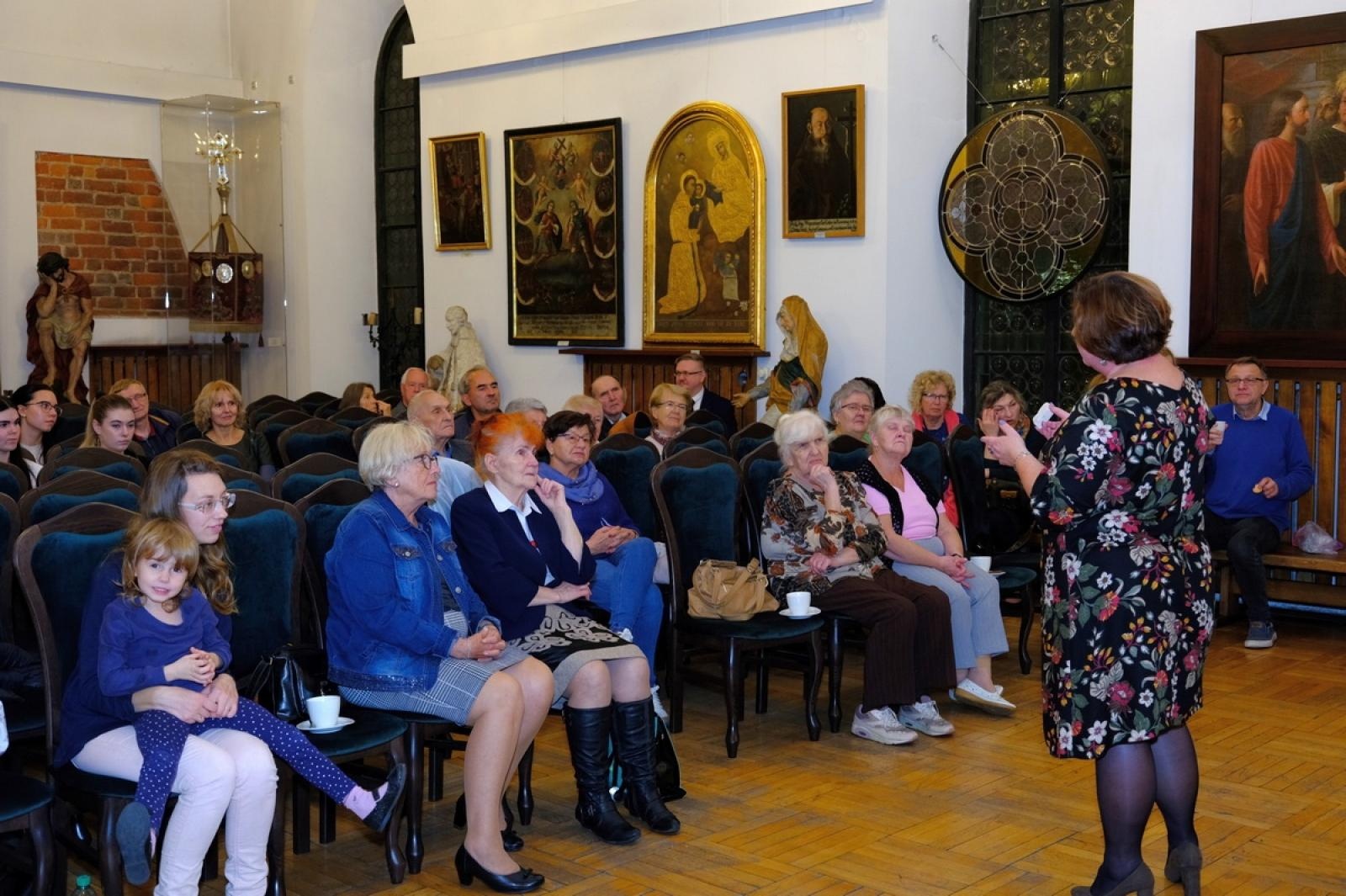 Zdjęcie w galerii na portalu naszraciborz.pl: Myć się czy wietrzyć? Oto jest pytanie wiadomości z regionu