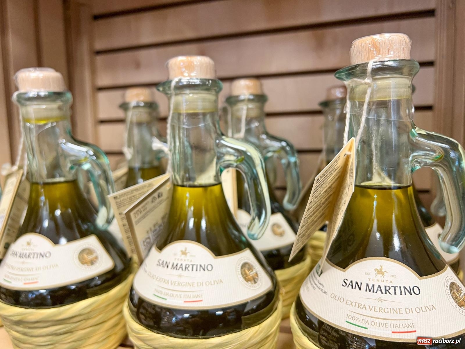 Zdjęcie w galerii na portalu naszraciborz.pl: Oliwa i Wino. Włoski skład w Raciborzu z setkami nowych produktów [FOTO] wiadomości z regionu