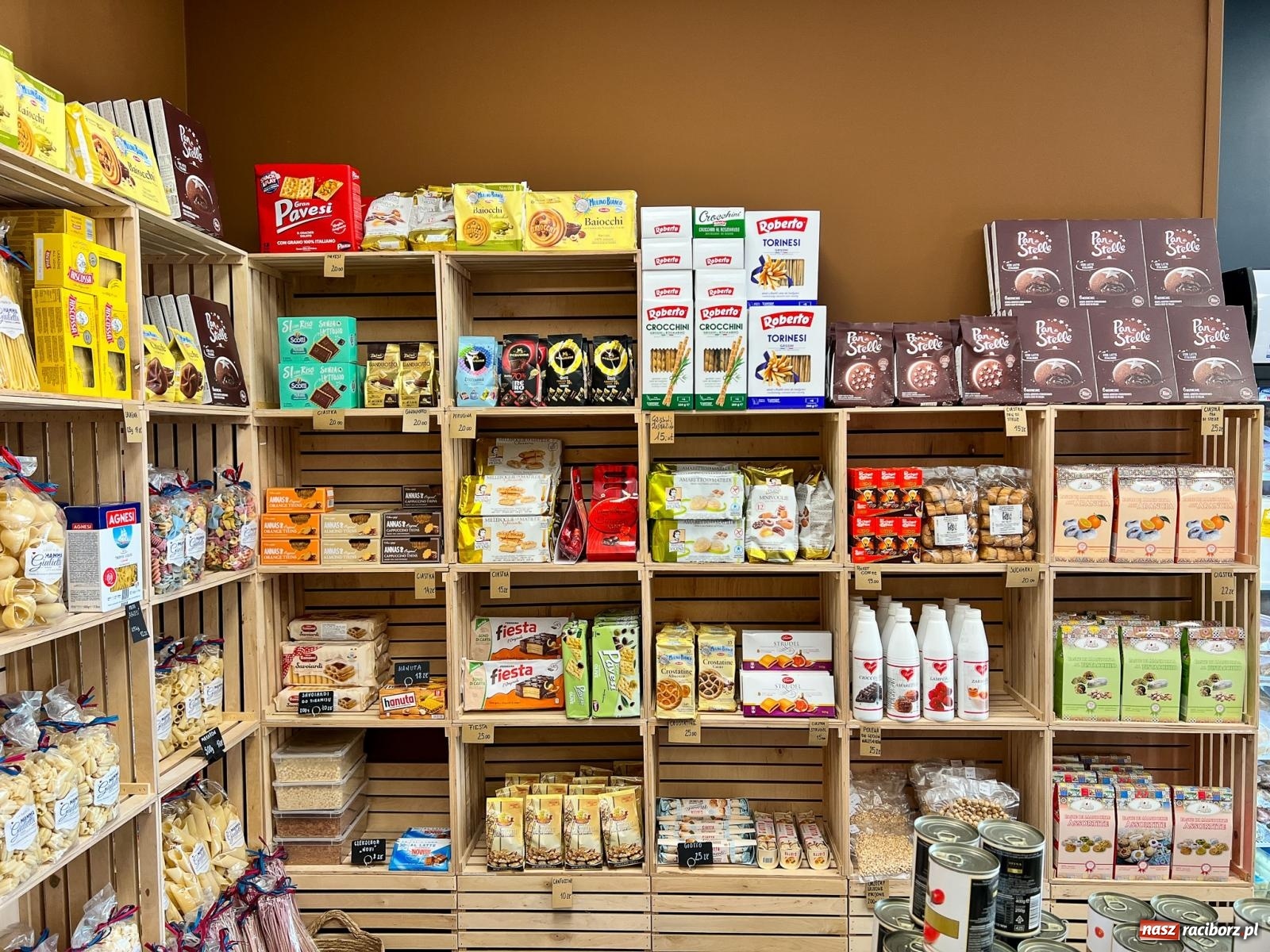 Zdjęcie w galerii na portalu naszraciborz.pl: Oliwa i Wino. Włoski skład w Raciborzu z setkami nowych produktów [FOTO] wiadomości z regionu