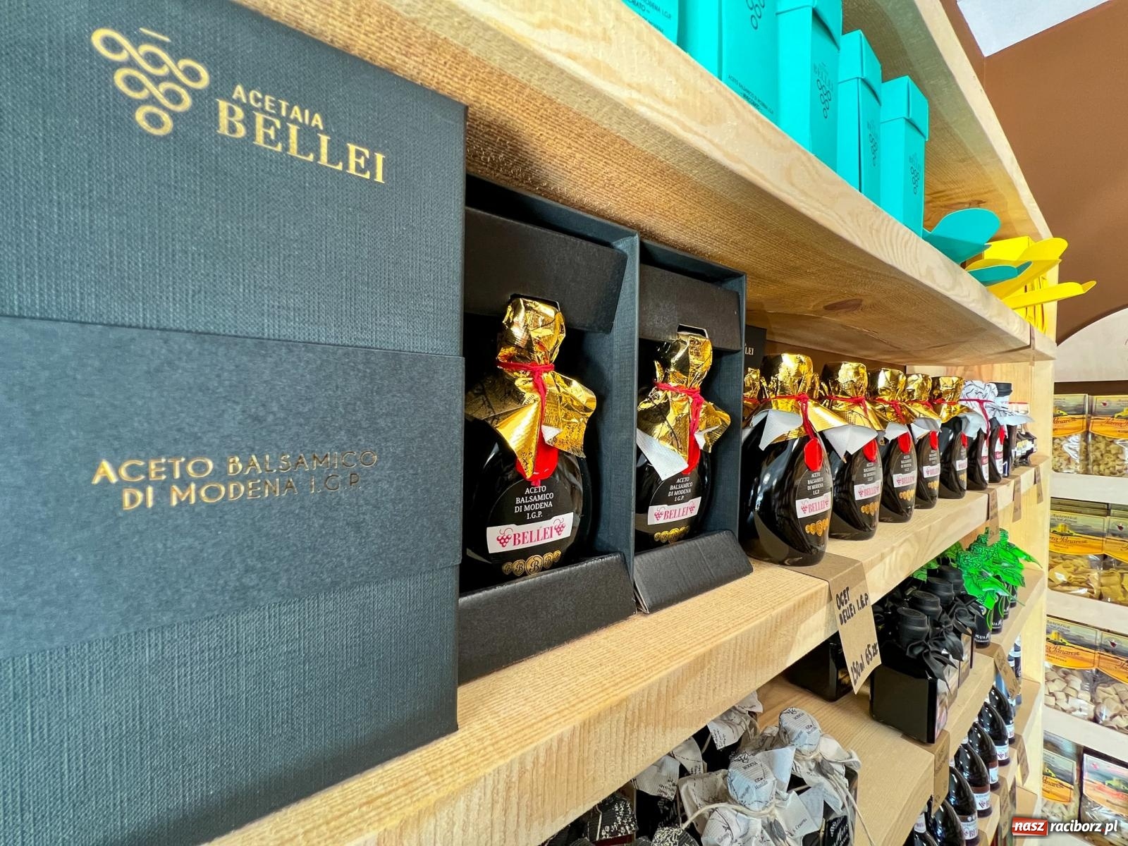 Zdjęcie w galerii na portalu naszraciborz.pl: Oliwa i Wino. Włoski skład w Raciborzu z setkami nowych produktów [FOTO] wiadomości z regionu