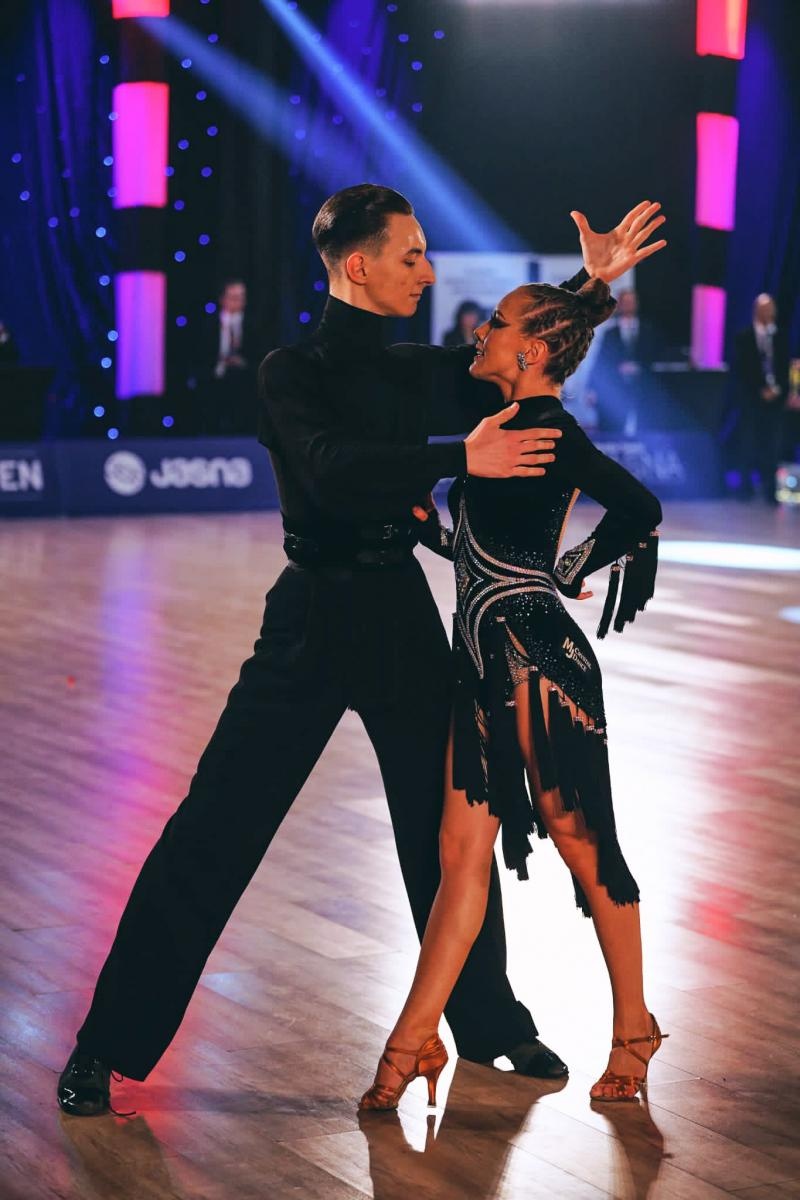 Zdjęcie w galerii na portalu naszraciborz.pl: Para taneczna z raciborzaninem w składzie na podium Mistrzostw Polski wiadomości z regionu