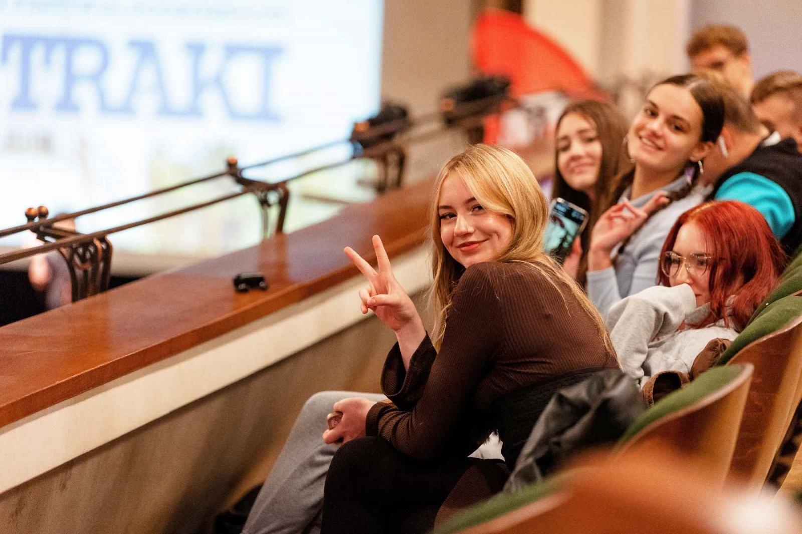 Zdjęcie w galerii na portalu naszraciborz.pl: Festiwal podróżniczy WIATRAKI - podsumowanie edycji i pełna fotorelacja wiadomości z regionu