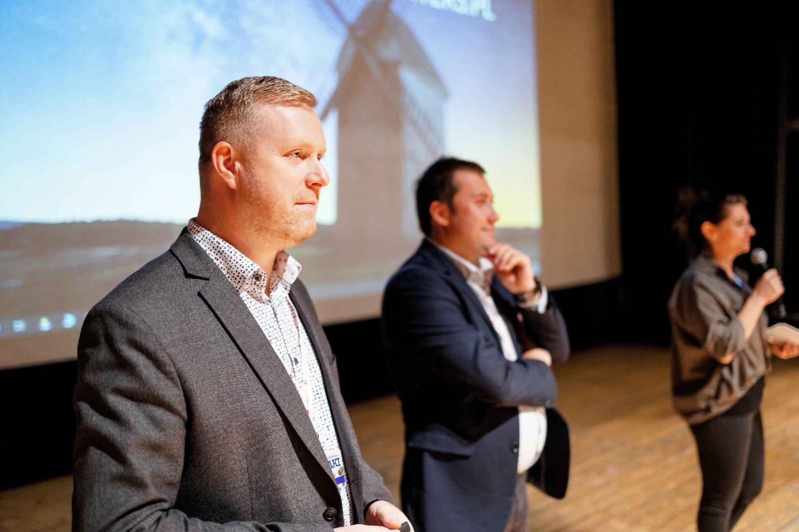 Zdjęcie w galerii na portalu naszraciborz.pl: Festiwal podróżniczy WIATRAKI - podsumowanie edycji i pełna fotorelacja wiadomości z regionu