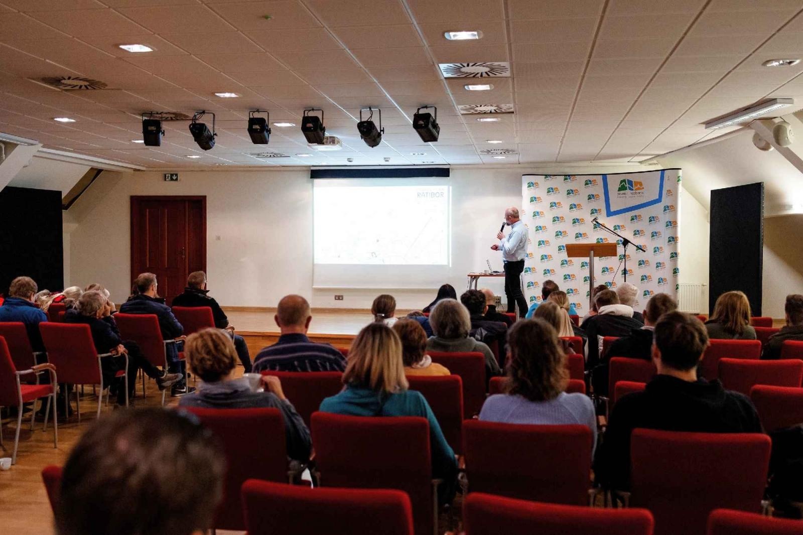 Zdjęcie w galerii na portalu naszraciborz.pl: Festiwal podróżniczy WIATRAKI - podsumowanie edycji i pełna fotorelacja wiadomości z regionu