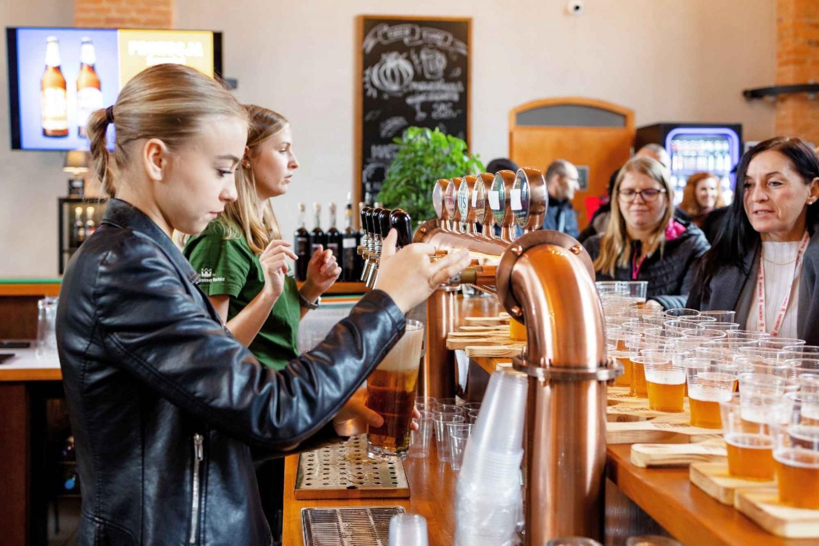 Zdjęcie w galerii na portalu naszraciborz.pl: Festiwal podróżniczy WIATRAKI - podsumowanie edycji i pełna fotorelacja wiadomości z regionu