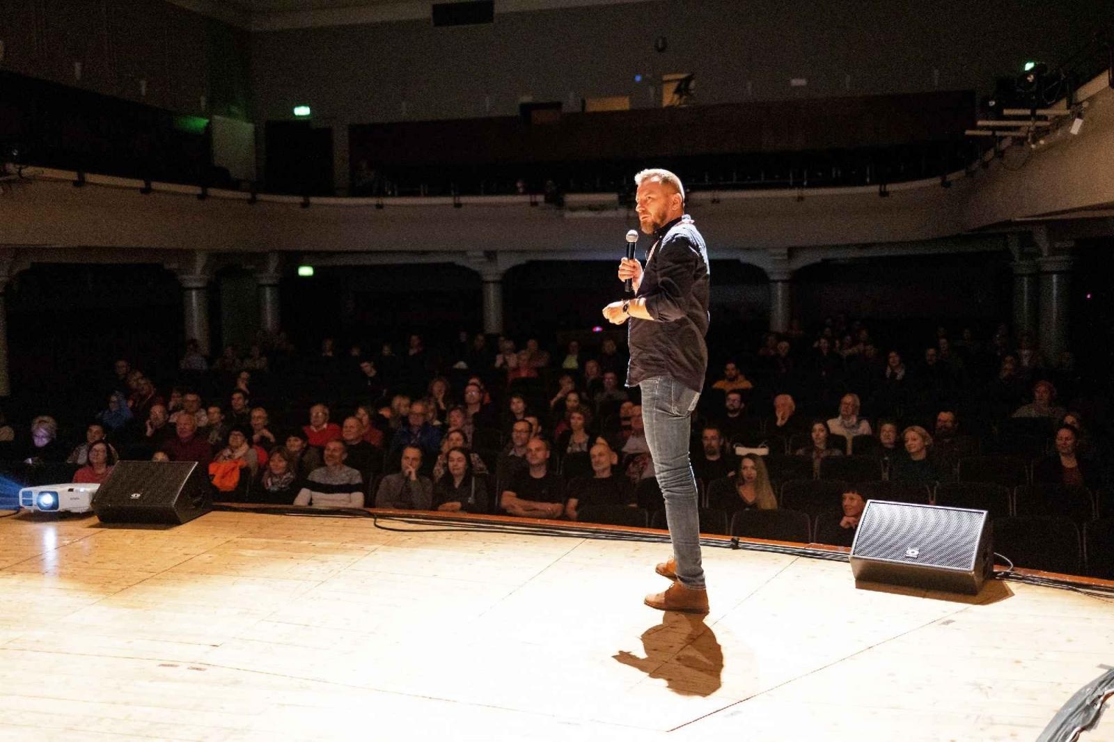 Zdjęcie w galerii na portalu naszraciborz.pl: Festiwal podróżniczy WIATRAKI - podsumowanie edycji i pełna fotorelacja wiadomości z regionu