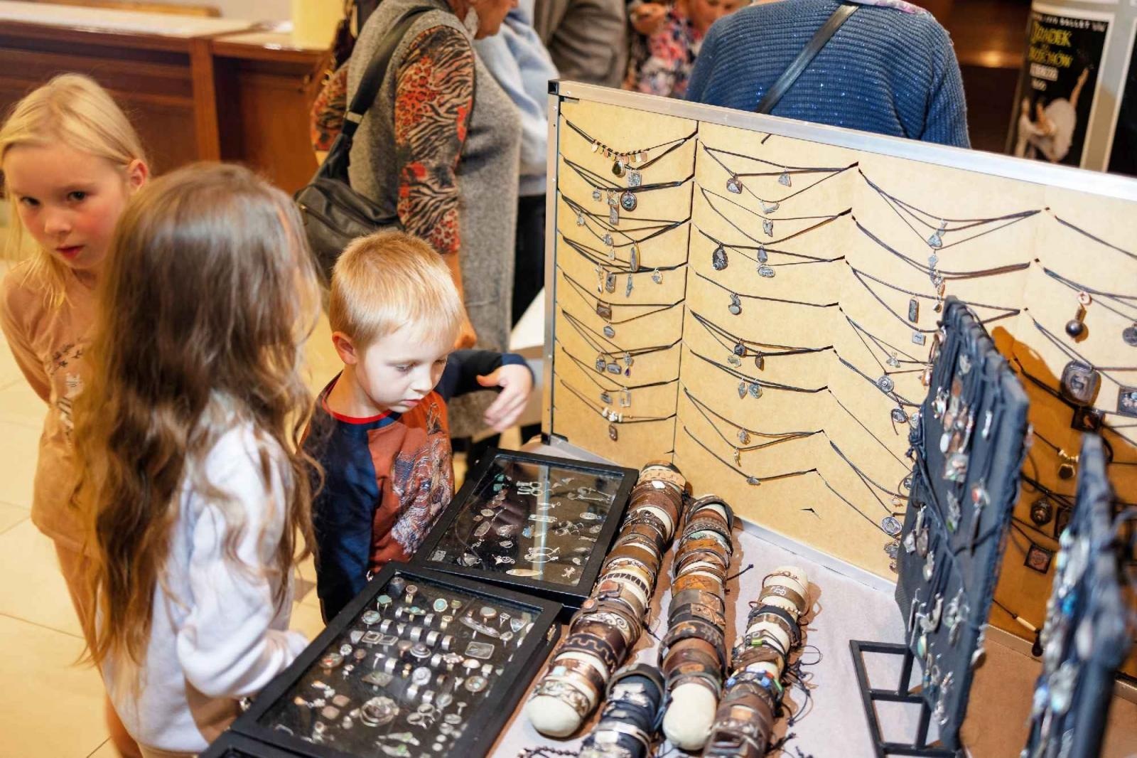 Zdjęcie w galerii na portalu naszraciborz.pl: Festiwal podróżniczy WIATRAKI - podsumowanie edycji i pełna fotorelacja wiadomości z regionu