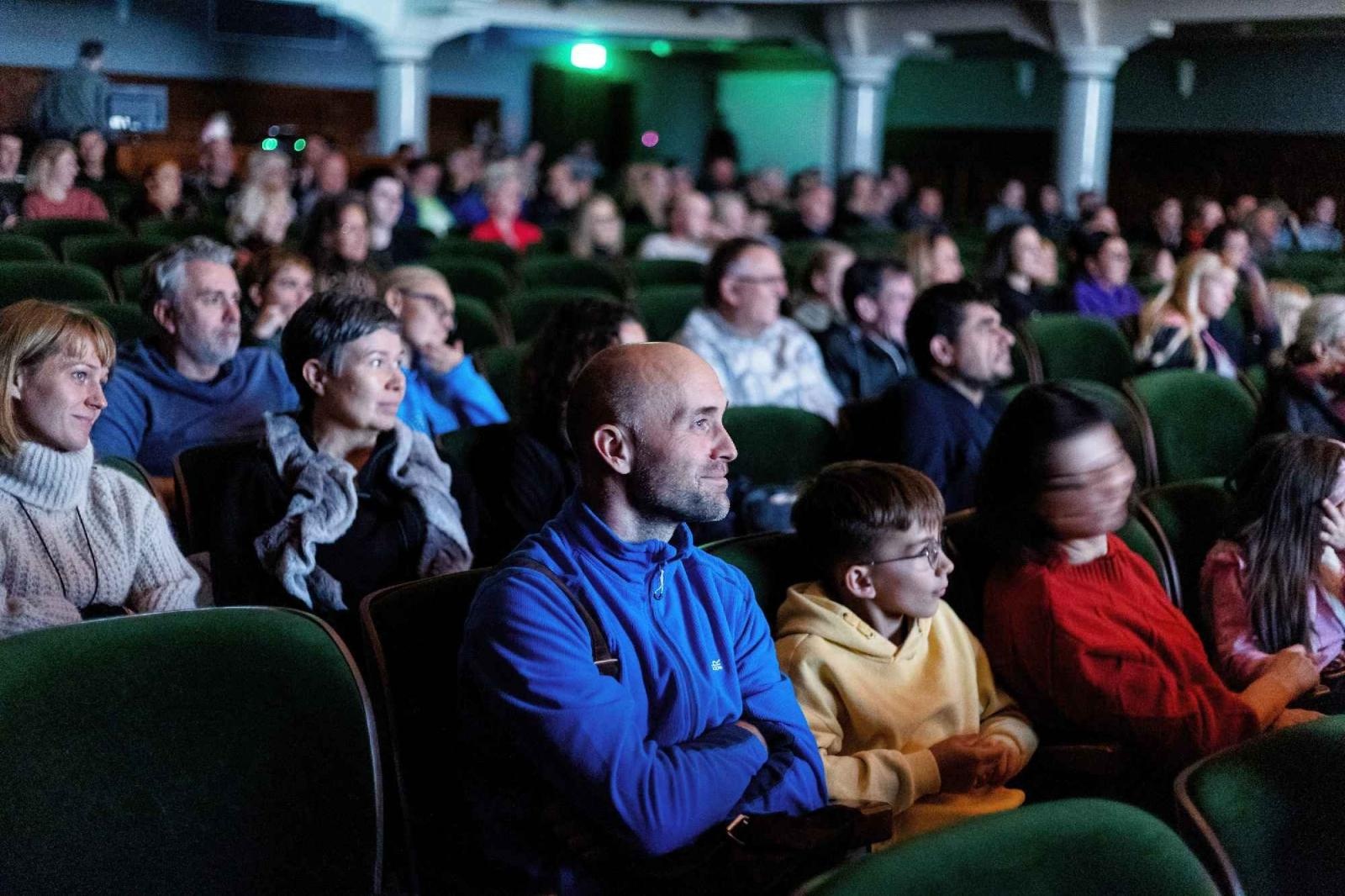 Zdjęcie w galerii na portalu naszraciborz.pl: Festiwal podróżniczy WIATRAKI - podsumowanie edycji i pełna fotorelacja wiadomości z regionu
