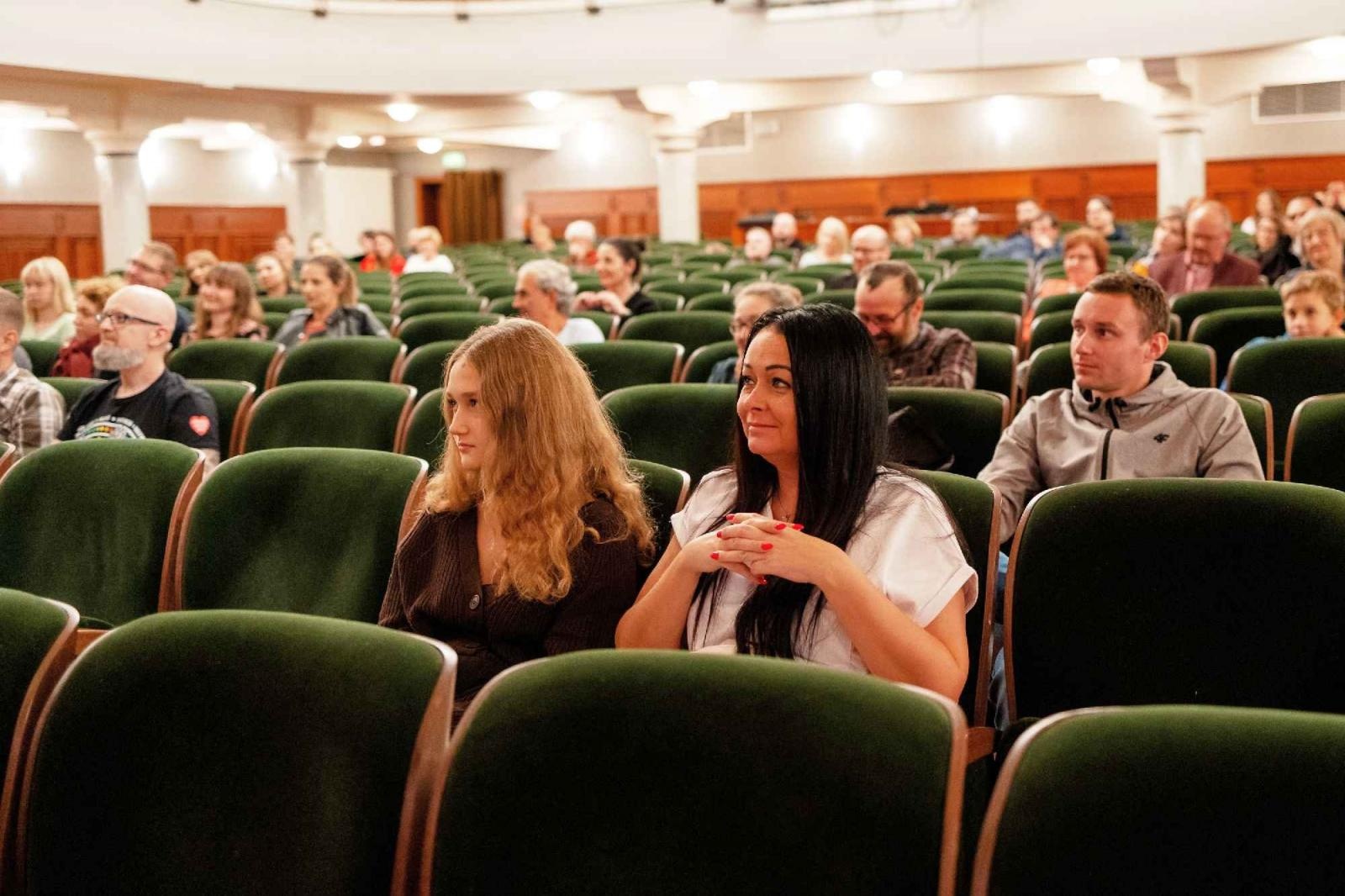 Zdjęcie w galerii na portalu naszraciborz.pl: Festiwal podróżniczy WIATRAKI - podsumowanie edycji i pełna fotorelacja wiadomości z regionu
