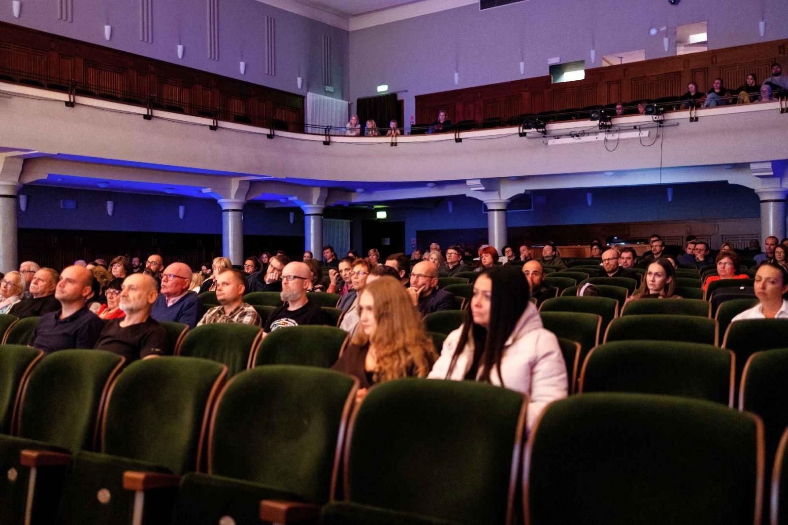 Zdjęcie w galerii na portalu naszraciborz.pl: Festiwal podróżniczy WIATRAKI - podsumowanie edycji i pełna fotorelacja wiadomości z regionu