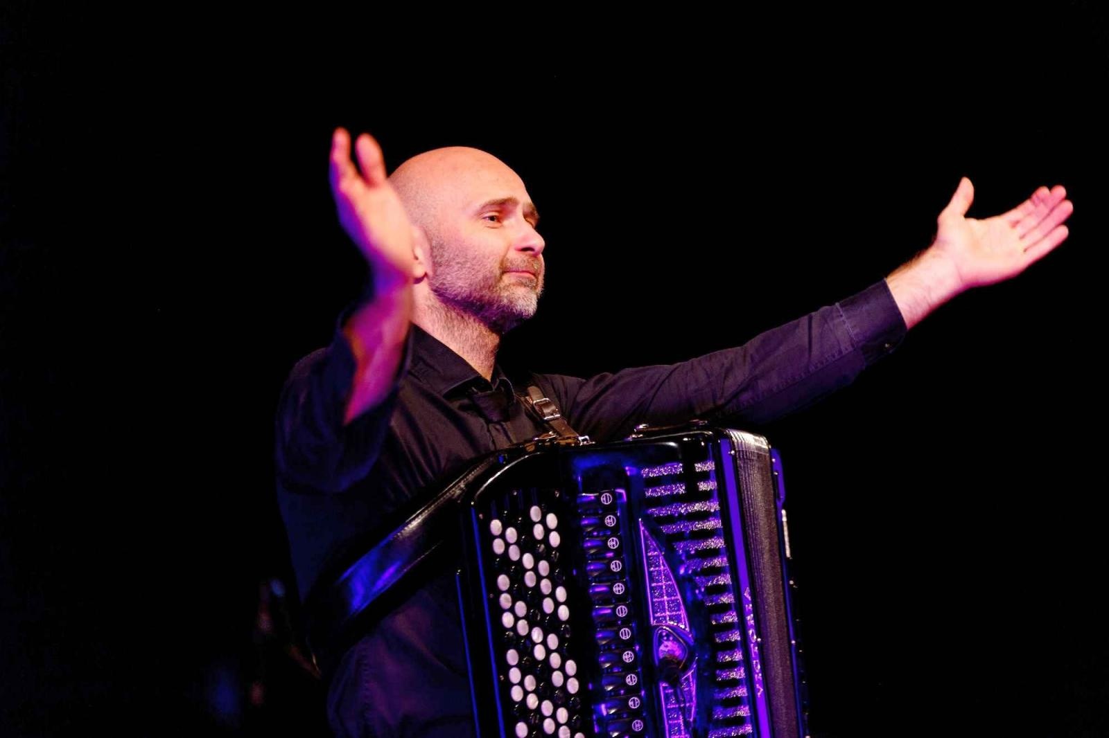 Zdjęcie w galerii na portalu naszraciborz.pl: Festiwal podróżniczy WIATRAKI - podsumowanie edycji i pełna fotorelacja wiadomości z regionu