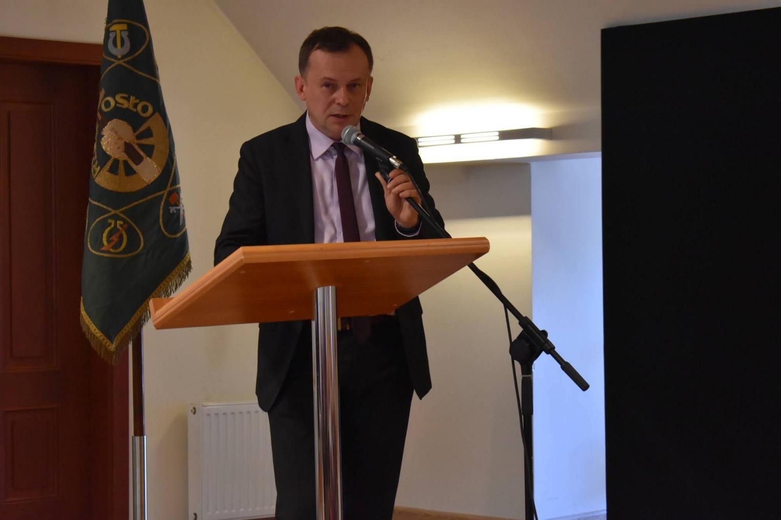 Zdjęcie w galerii na portalu naszraciborz.pl: Uroczyste pasowanie na ucznia zawodu rzemieślniczego wiadomości z regionu