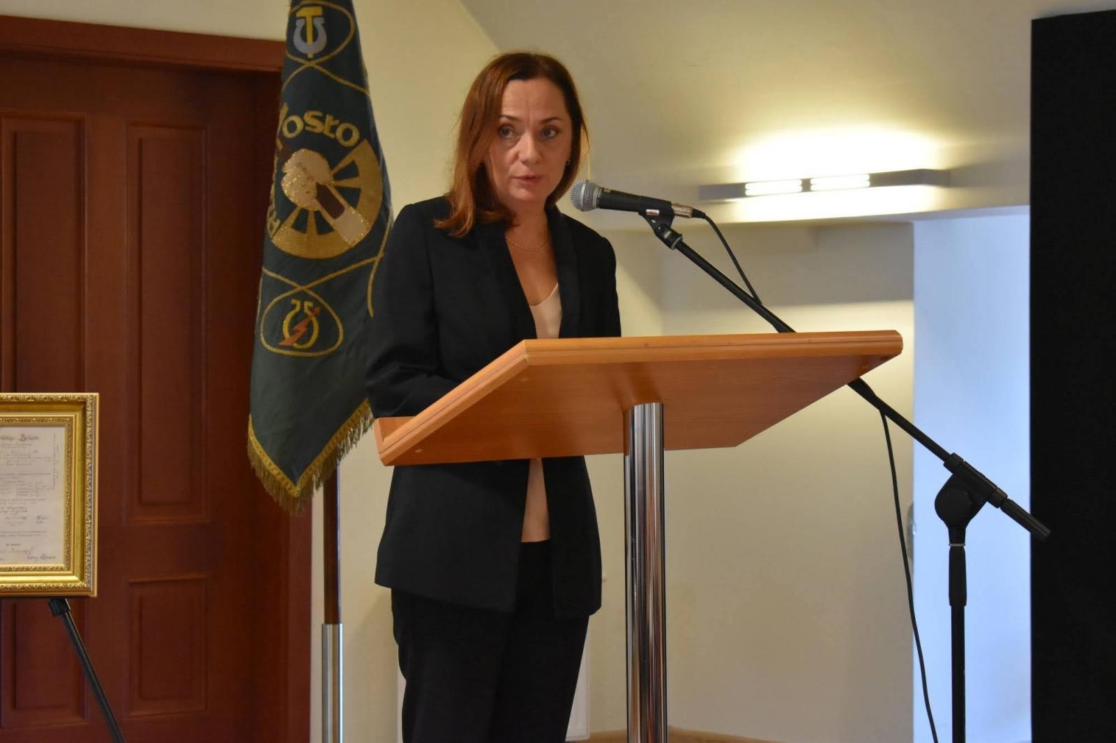 Zdjęcie w galerii na portalu naszraciborz.pl: Uroczyste pasowanie na ucznia zawodu rzemieślniczego wiadomości z regionu