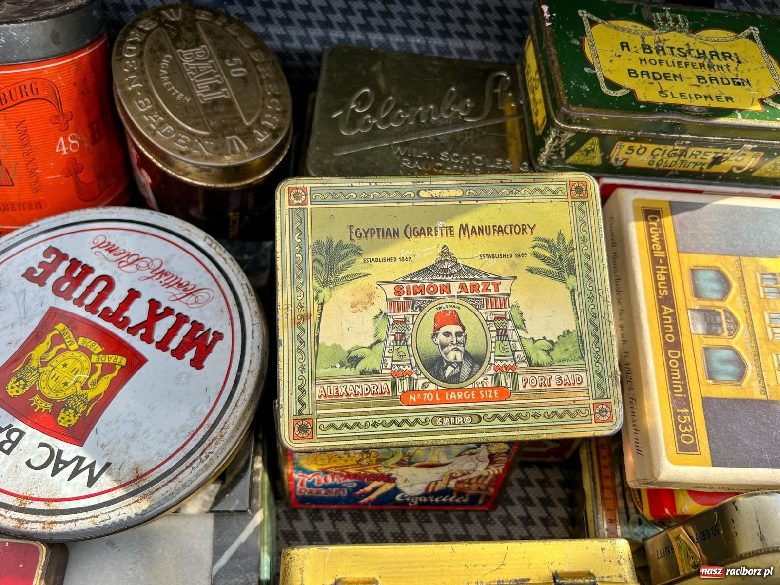 Zdjęcie w galerii na portalu naszraciborz.pl: Ciepła jesień sprzyja handlowi w Pietrowicach Wielkich [FOTO i WIDEO] wiadomości z regionu