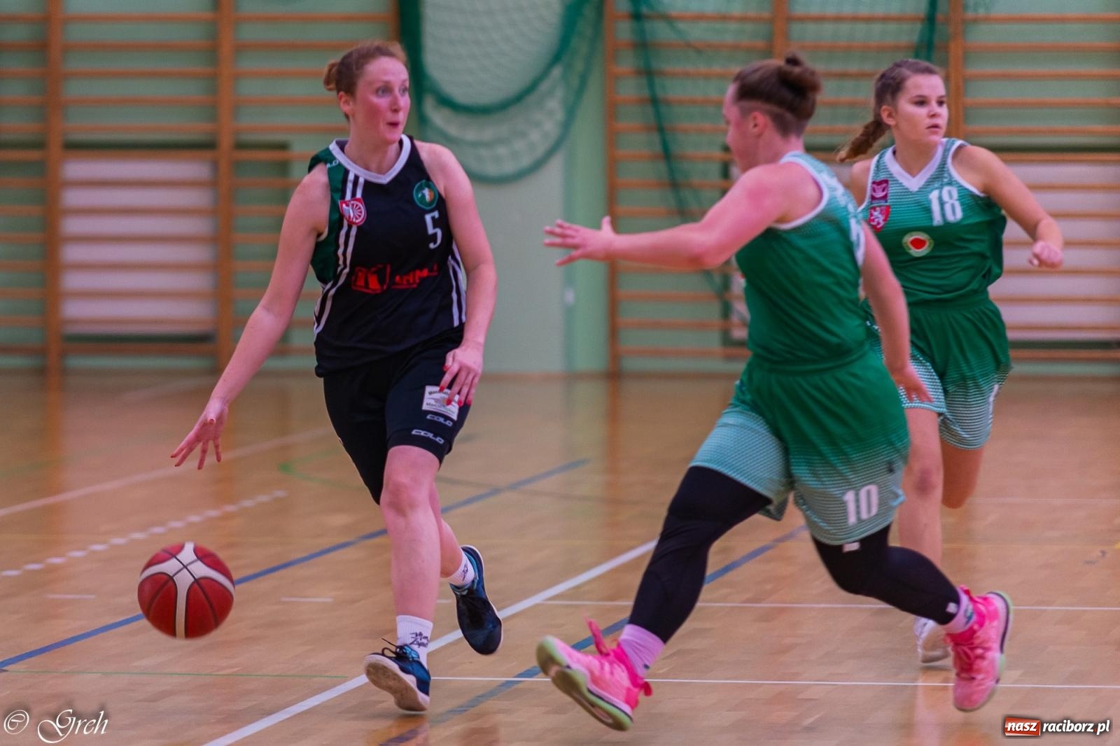 Zdjęcie w galerii na portalu naszraciborz.pl: Raciborska masakra piłą koszykową [FOTO i WIDEO] wiadomości z regionu