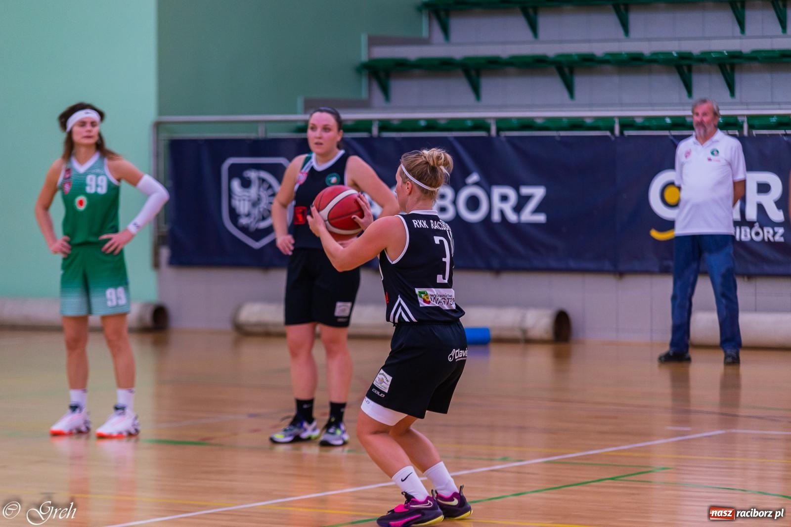 Zdjęcie w galerii na portalu naszraciborz.pl: Raciborska masakra piłą koszykową [FOTO i WIDEO] wiadomości z regionu
