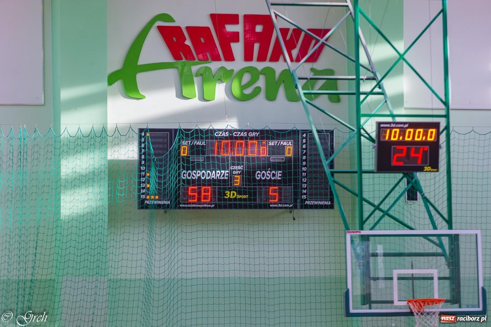 Zdjęcie w galerii na portalu naszraciborz.pl: Raciborska masakra piłą koszykową [FOTO i WIDEO] wiadomości z regionu