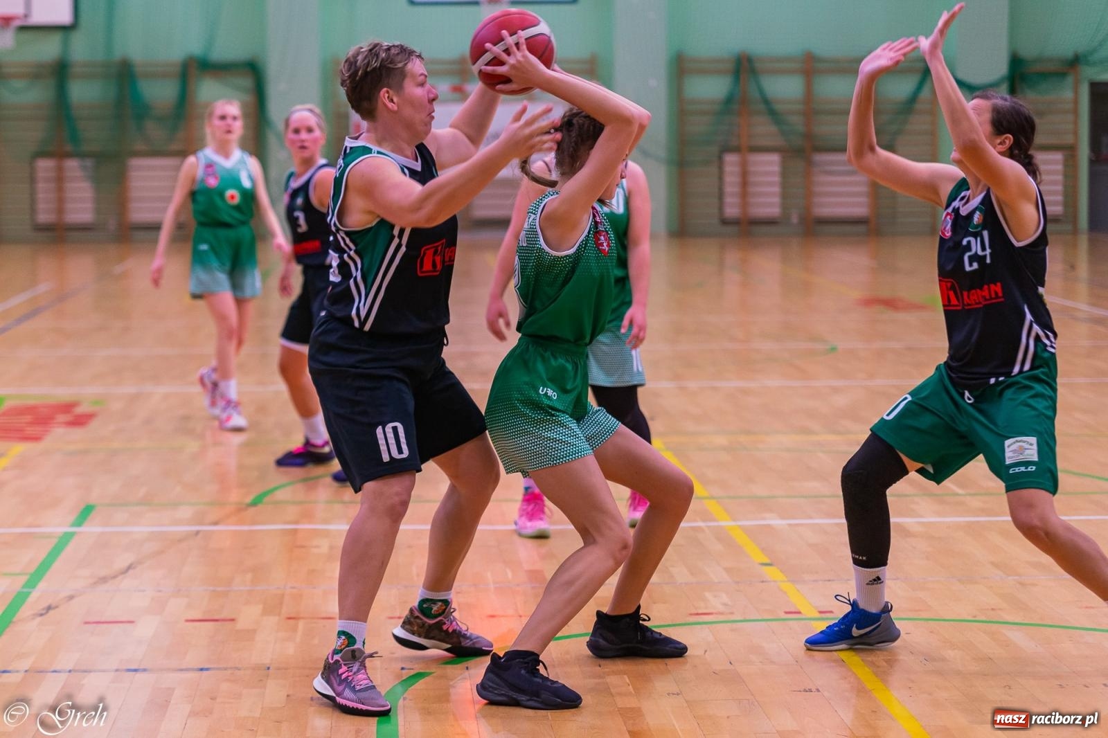Zdjęcie w galerii na portalu naszraciborz.pl: Raciborska masakra piłą koszykową [FOTO i WIDEO] wiadomości z regionu