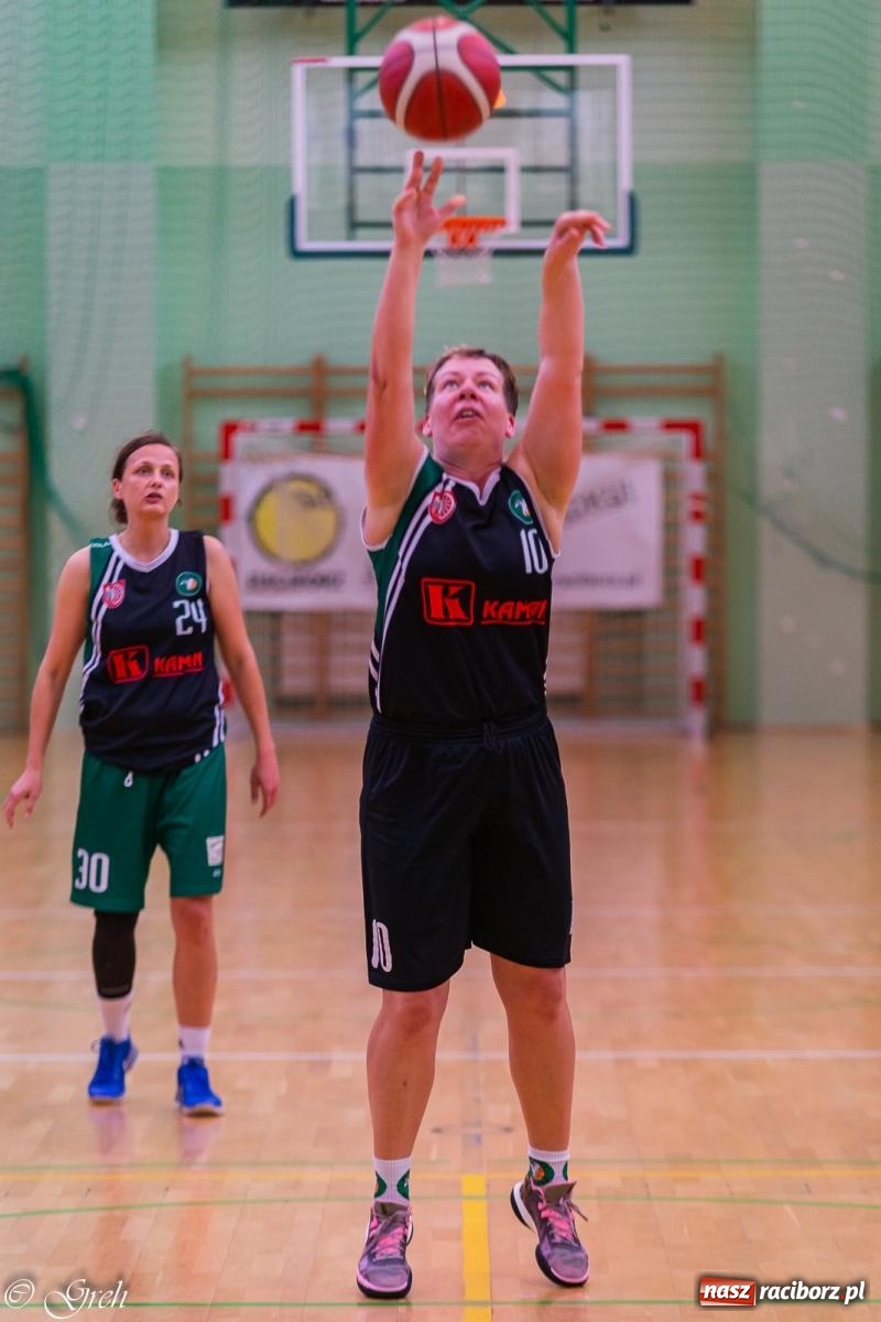 Zdjęcie w galerii na portalu naszraciborz.pl: Raciborska masakra piłą koszykową [FOTO i WIDEO] wiadomości z regionu