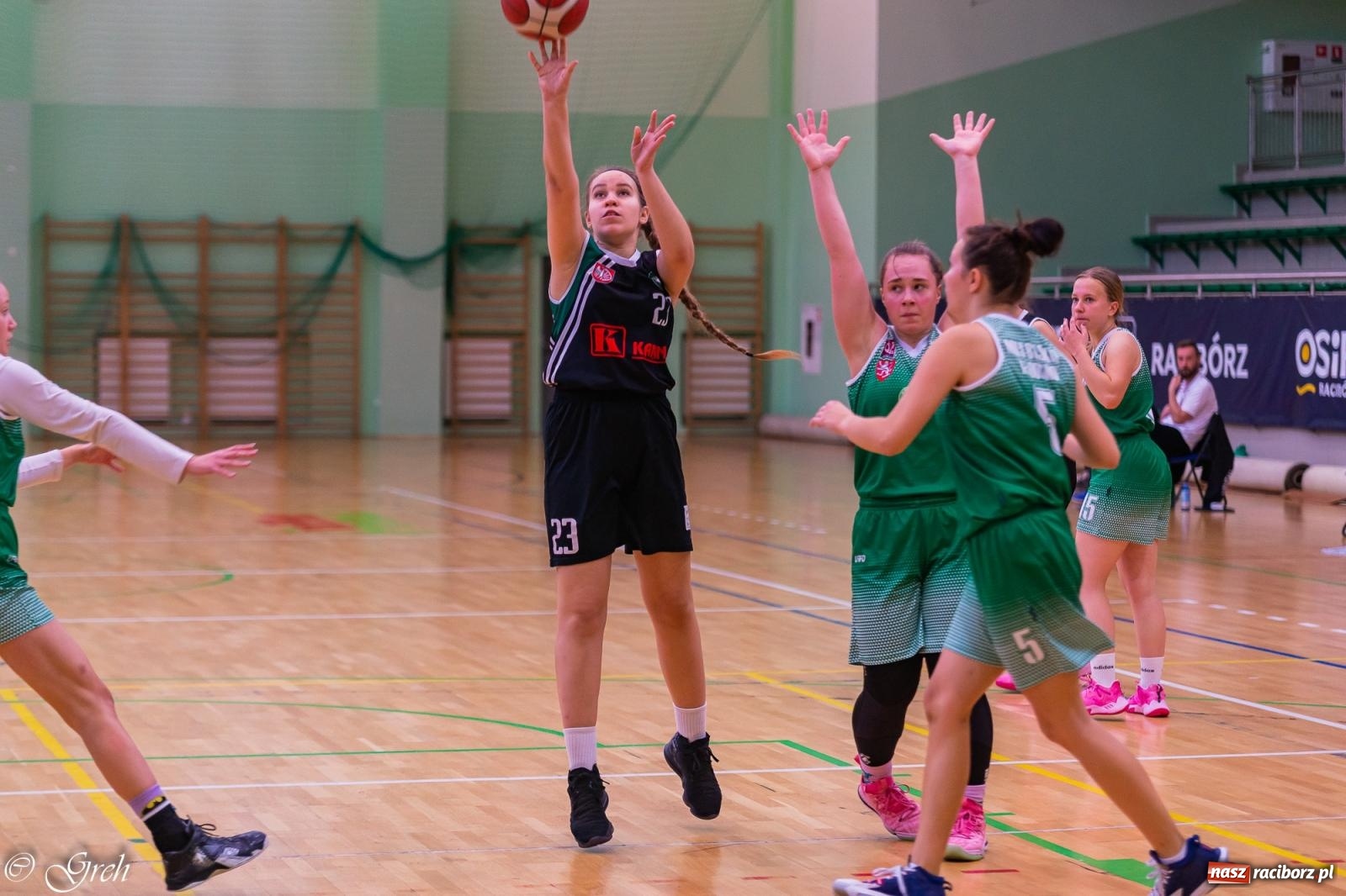 Zdjęcie w galerii na portalu naszraciborz.pl: Raciborska masakra piłą koszykową [FOTO i WIDEO] wiadomości z regionu