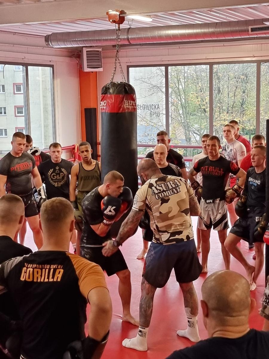 Zdjęcie w galerii na portalu naszraciborz.pl: Legenda polskiego MMA w Brooklyngym wiadomości z regionu