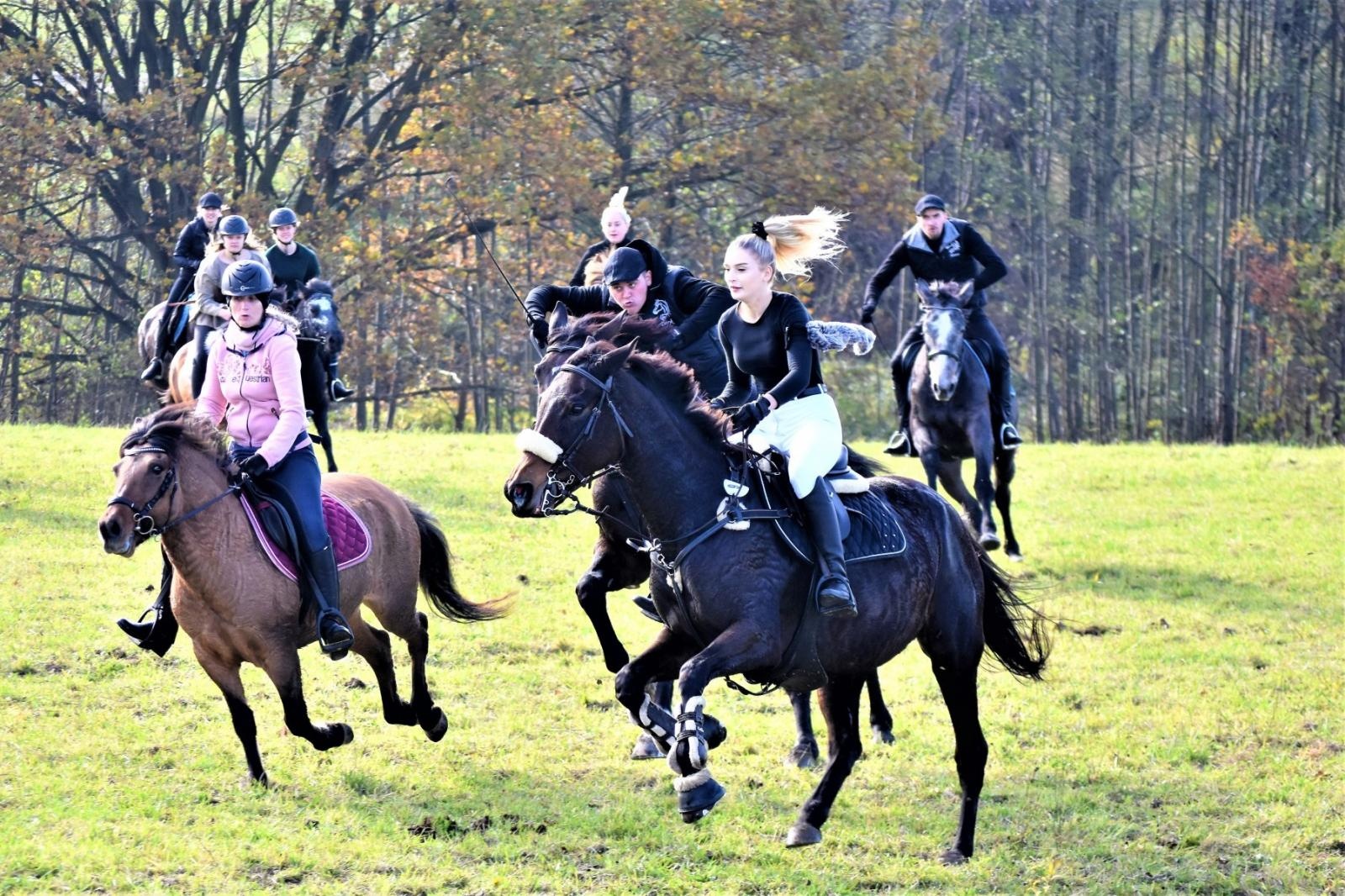 Zdjęcie w galerii na portalu naszraciborz.pl: Hubertus 2022 za nami. Pogonili za lisią kitą [FOTO] wiadomości z regionu