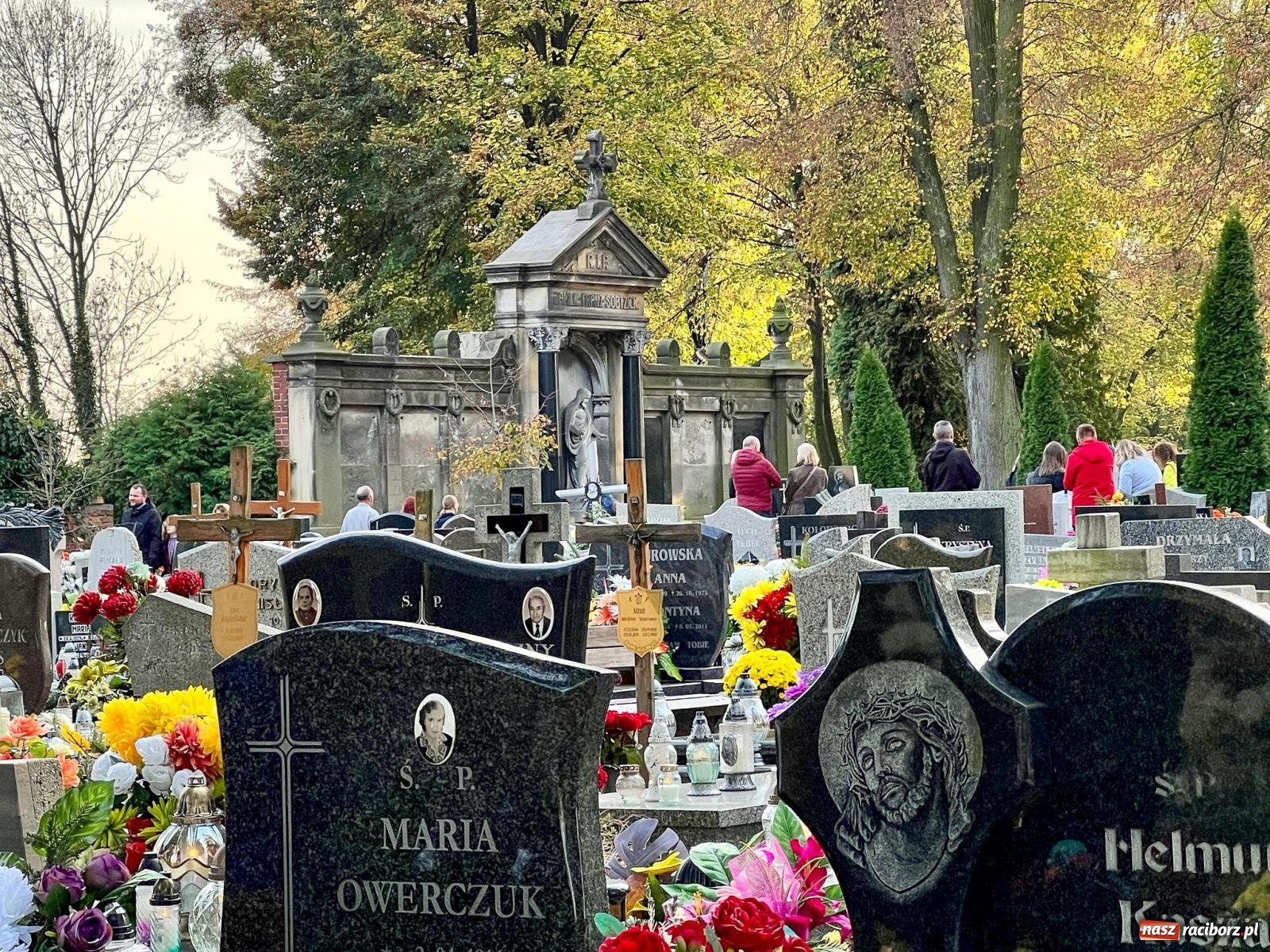 Zdjęcie w galerii na portalu naszraciborz.pl: Raciborskie Jeruzalem AD 2022. Modlitwa i kwesta na ratowanie zabytków [FOTO i WIDEO] wiadomości z regionu