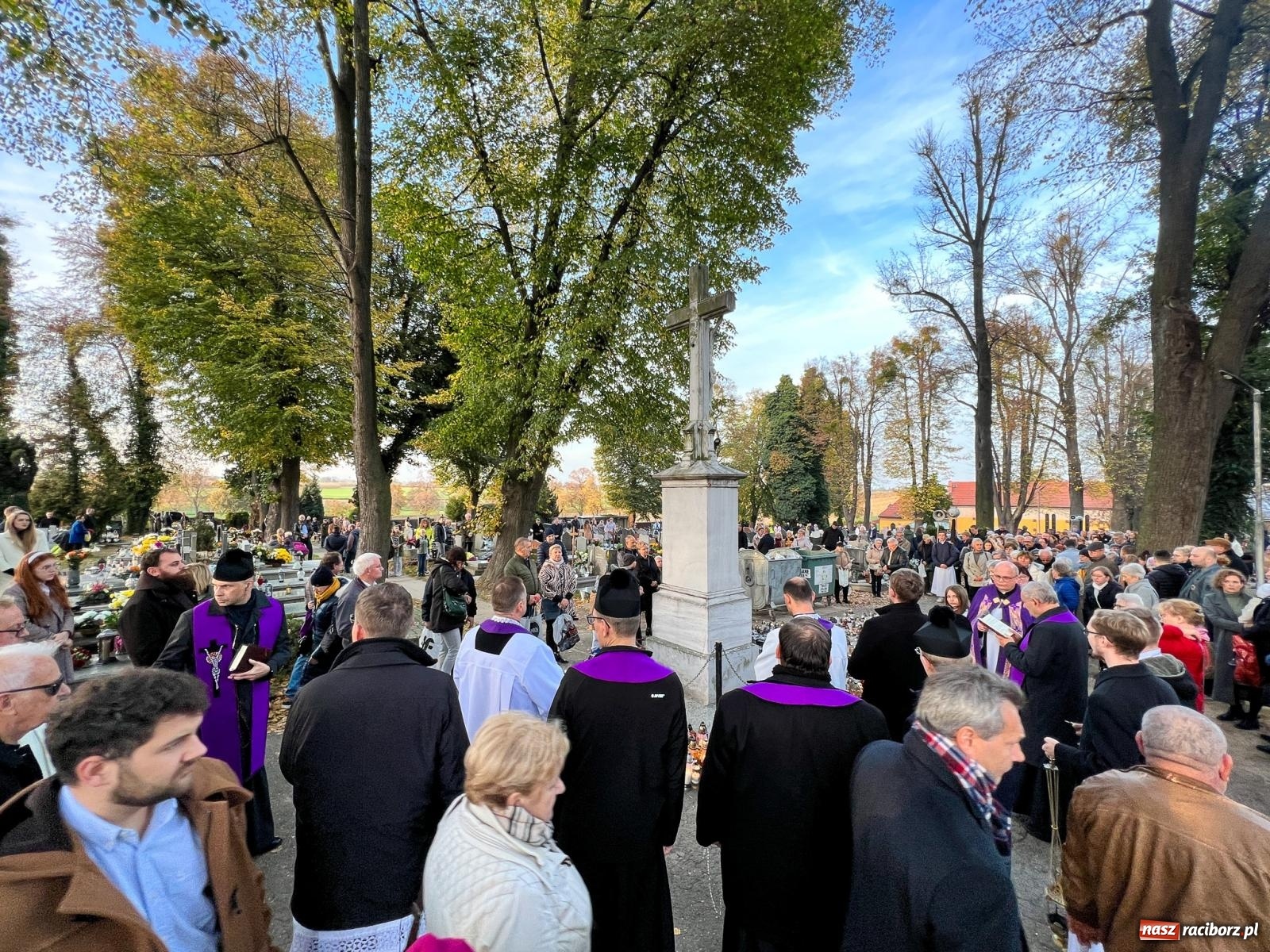 Zdjęcie w galerii na portalu naszraciborz.pl: Raciborskie Jeruzalem AD 2022. Modlitwa i kwesta na ratowanie zabytków [FOTO i WIDEO] wiadomości z regionu