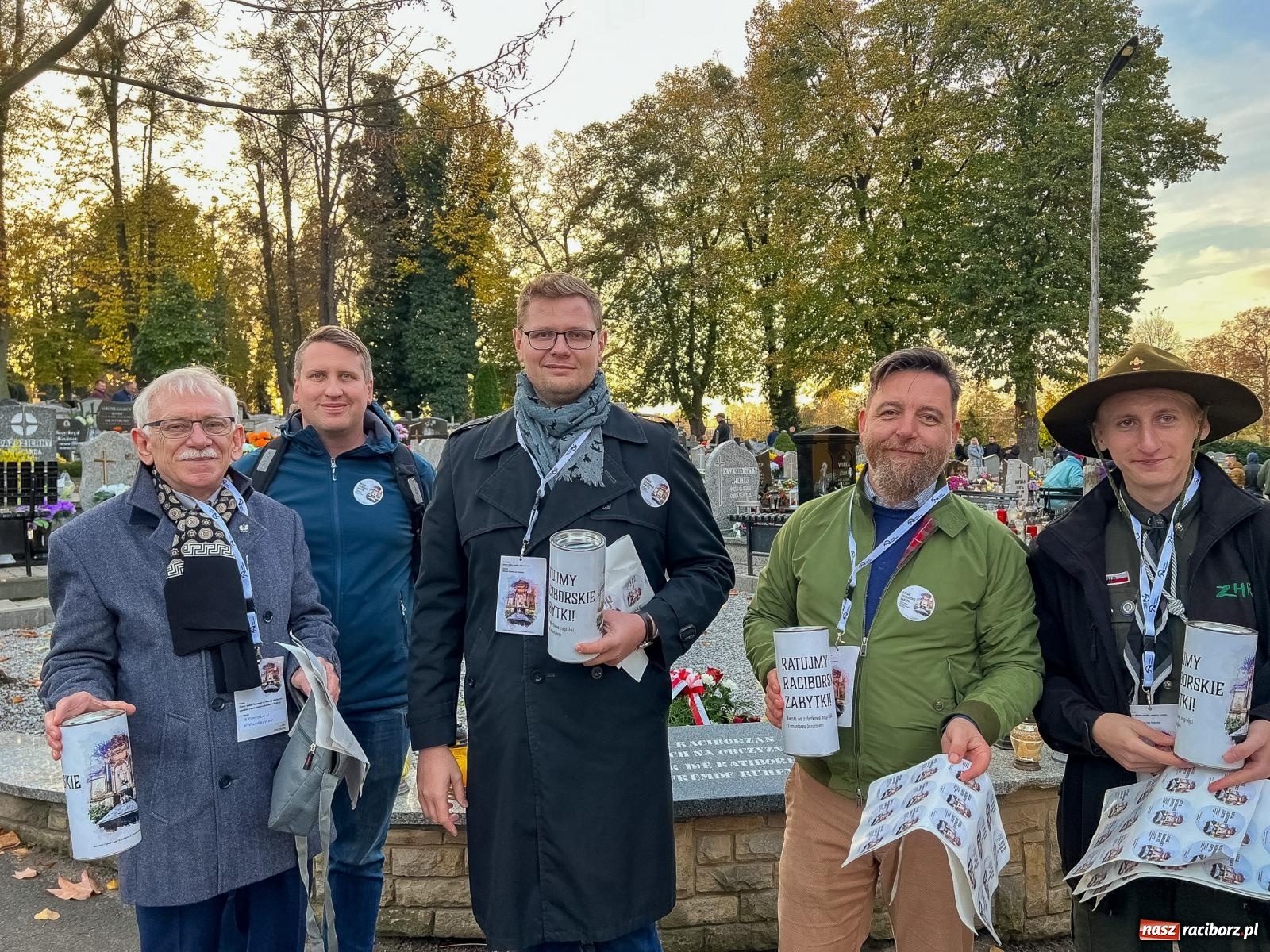 Zdjęcie w galerii na portalu naszraciborz.pl: Raciborskie Jeruzalem AD 2022. Modlitwa i kwesta na ratowanie zabytków [FOTO i WIDEO] wiadomości z regionu