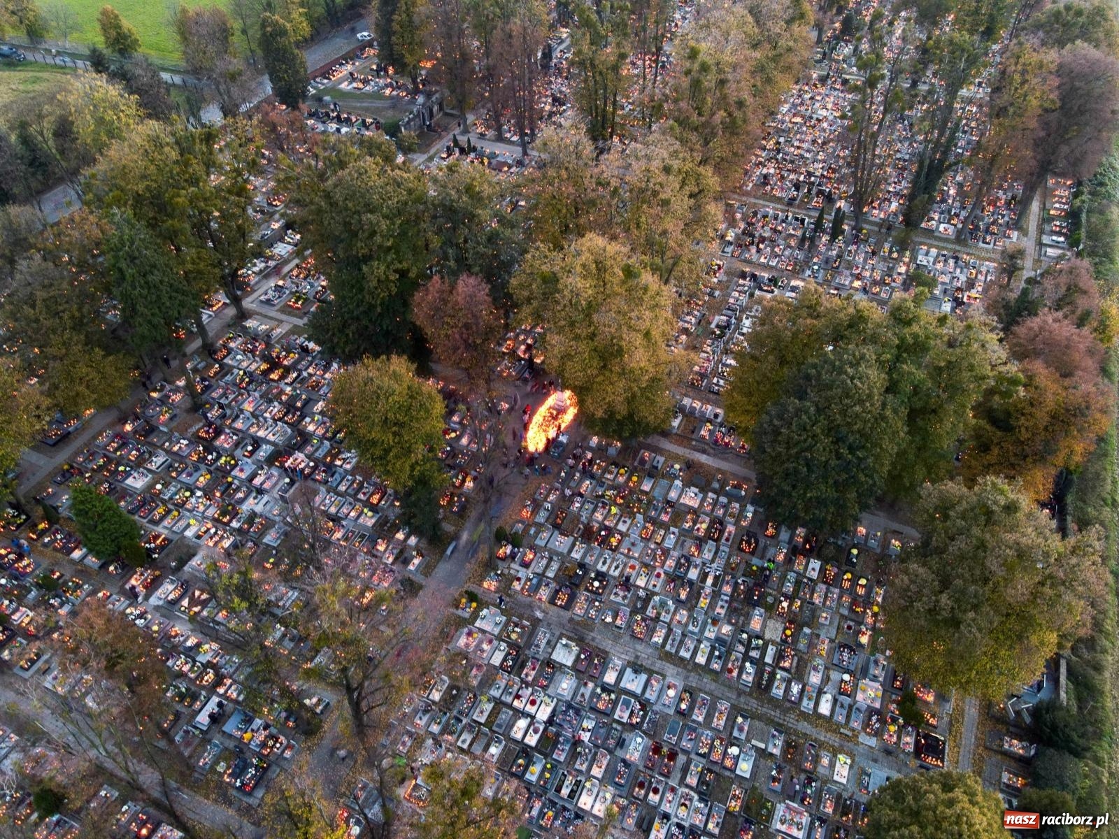 Zdjęcie w galerii na portalu naszraciborz.pl: Raciborskie Jeruzalem AD 2022. Modlitwa i kwesta na ratowanie zabytków [FOTO i WIDEO] wiadomości z regionu