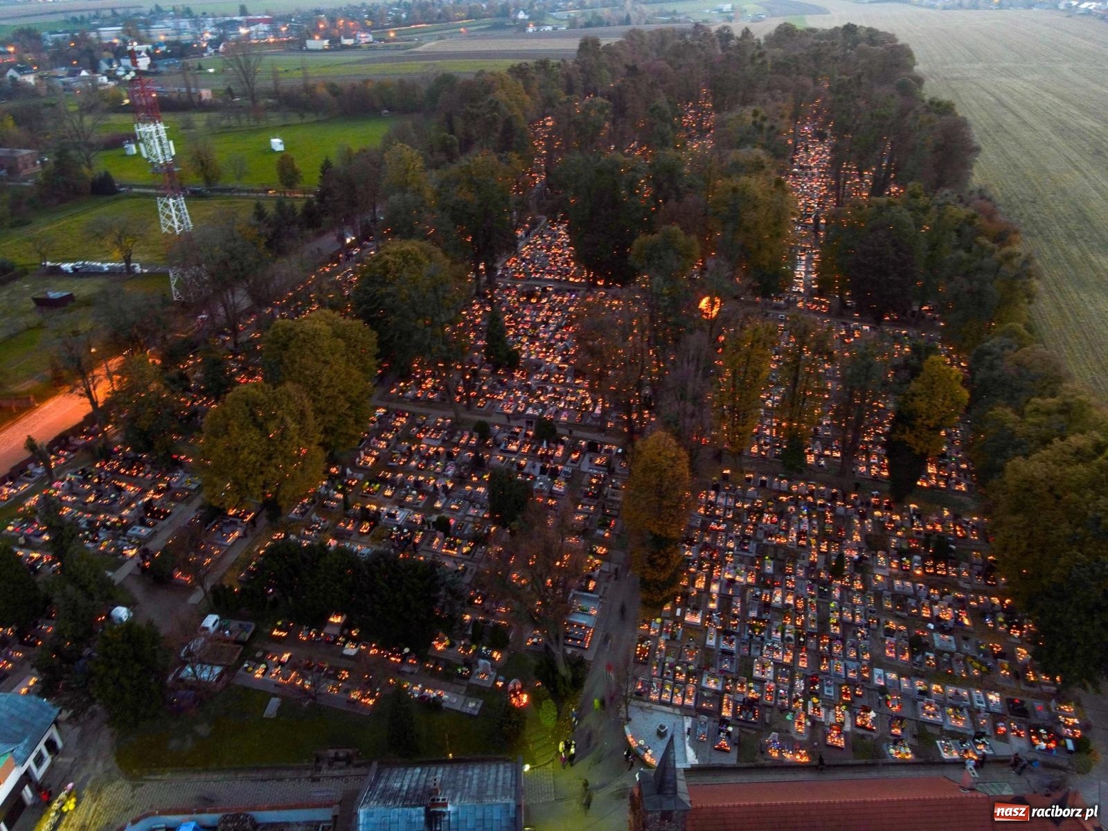 Zdjęcie w galerii na portalu naszraciborz.pl: Raciborskie Jeruzalem AD 2022. Modlitwa i kwesta na ratowanie zabytków [FOTO i WIDEO] wiadomości z regionu