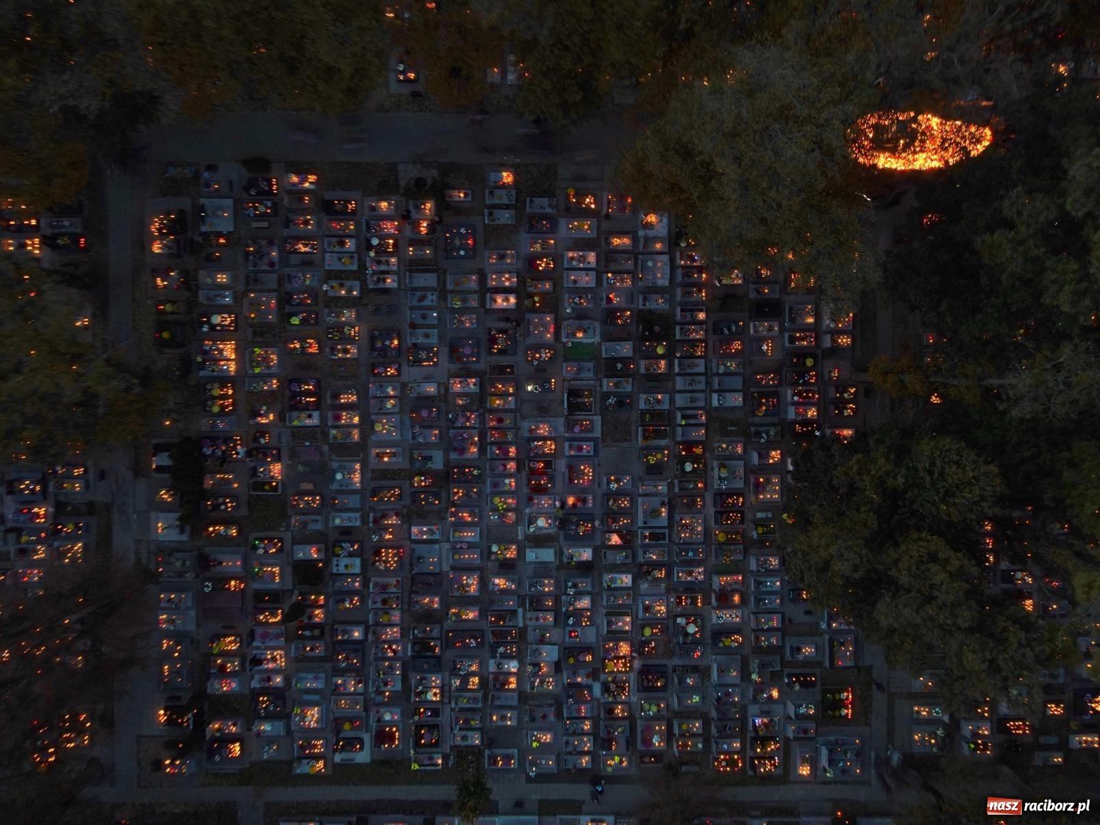 Zdjęcie w galerii na portalu naszraciborz.pl: Raciborskie Jeruzalem AD 2022. Modlitwa i kwesta na ratowanie zabytków [FOTO i WIDEO] wiadomości z regionu