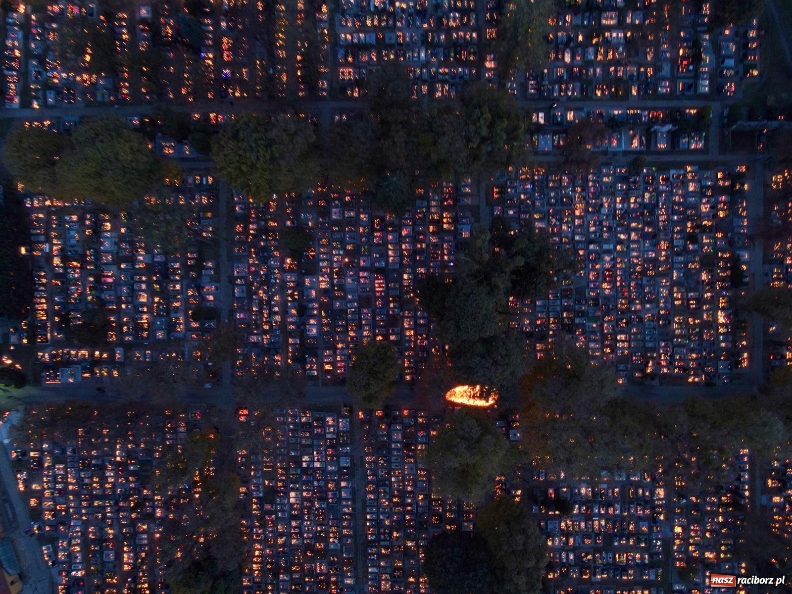 Zdjęcie w galerii na portalu naszraciborz.pl: Raciborskie Jeruzalem AD 2022. Modlitwa i kwesta na ratowanie zabytków [FOTO i WIDEO] wiadomości z regionu