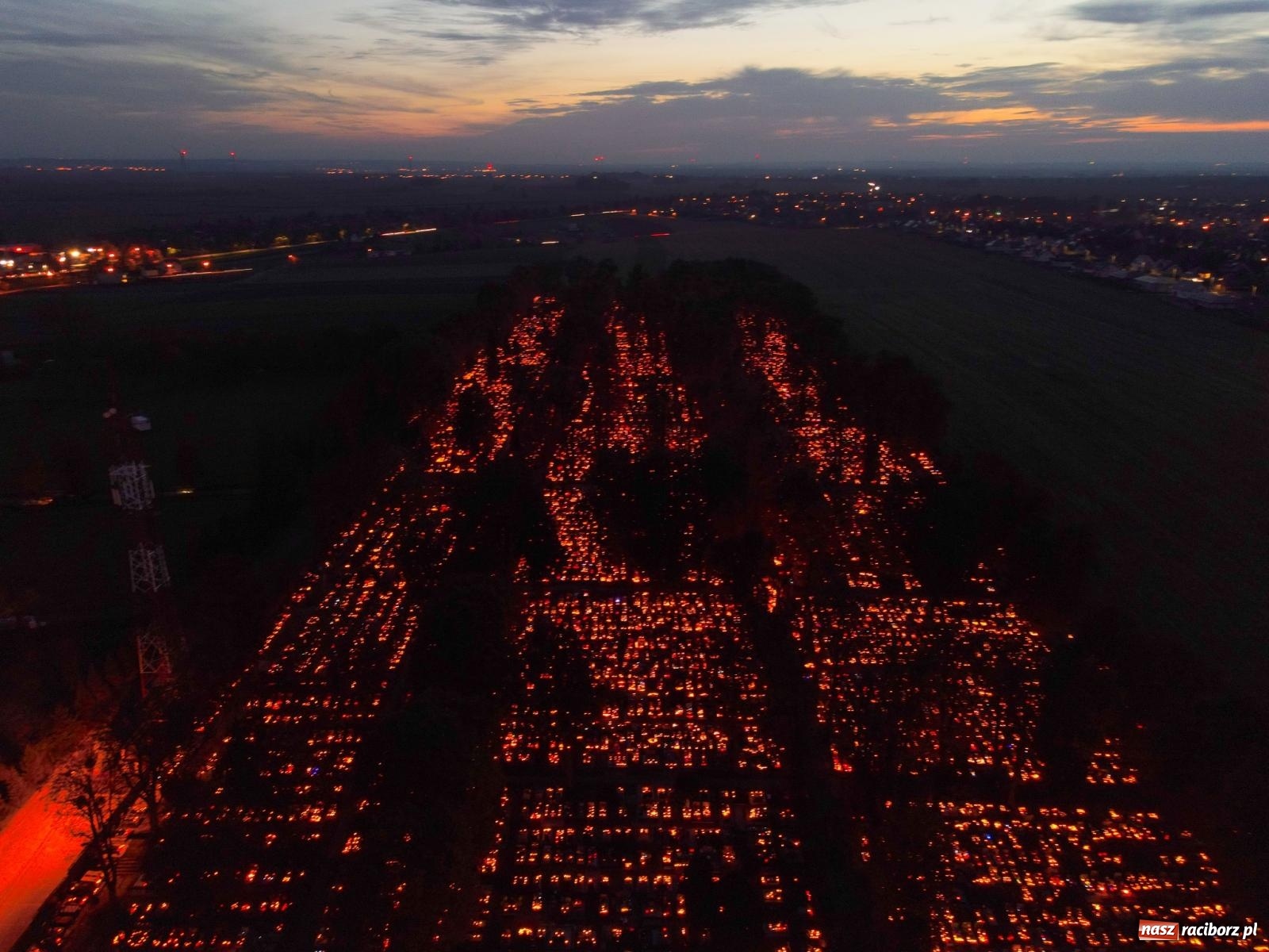 Zdjęcie w galerii na portalu naszraciborz.pl: Raciborskie Jeruzalem AD 2022. Modlitwa i kwesta na ratowanie zabytków [FOTO i WIDEO] wiadomości z regionu