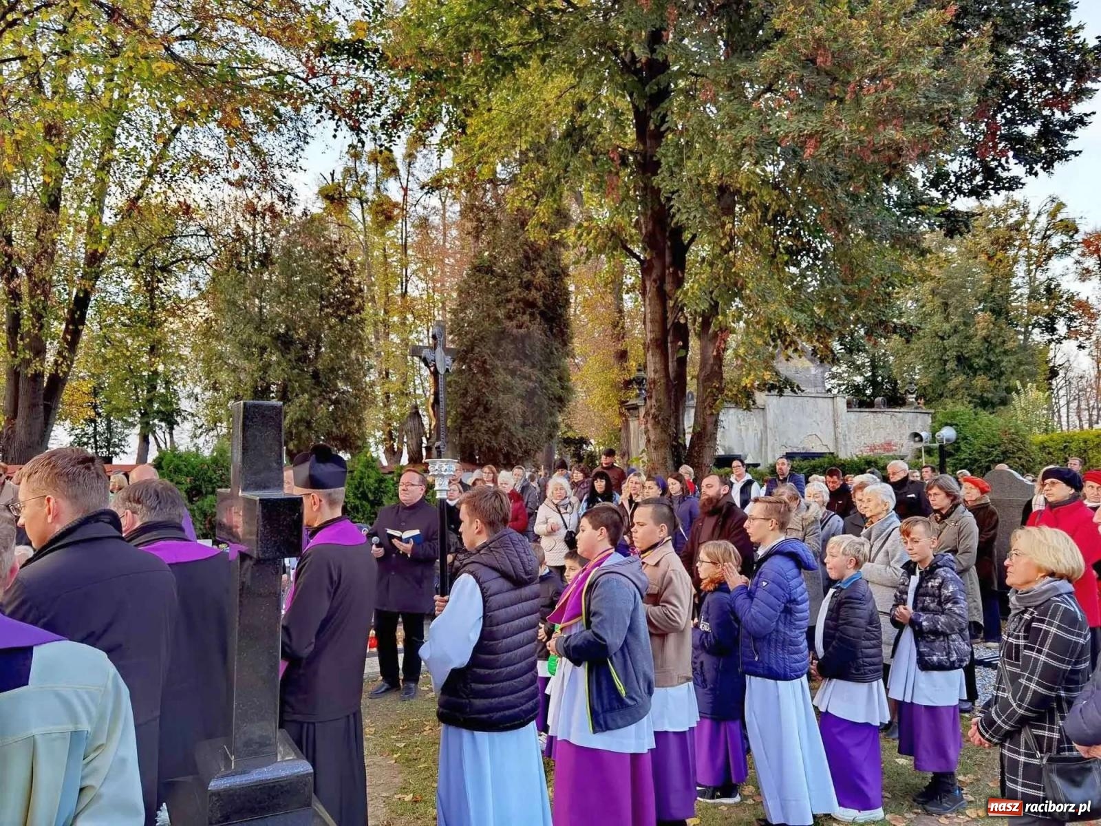 Zdjęcie w galerii na portalu naszraciborz.pl: Raciborskie Jeruzalem AD 2022. Modlitwa i kwesta na ratowanie zabytków [FOTO i WIDEO] wiadomości z regionu