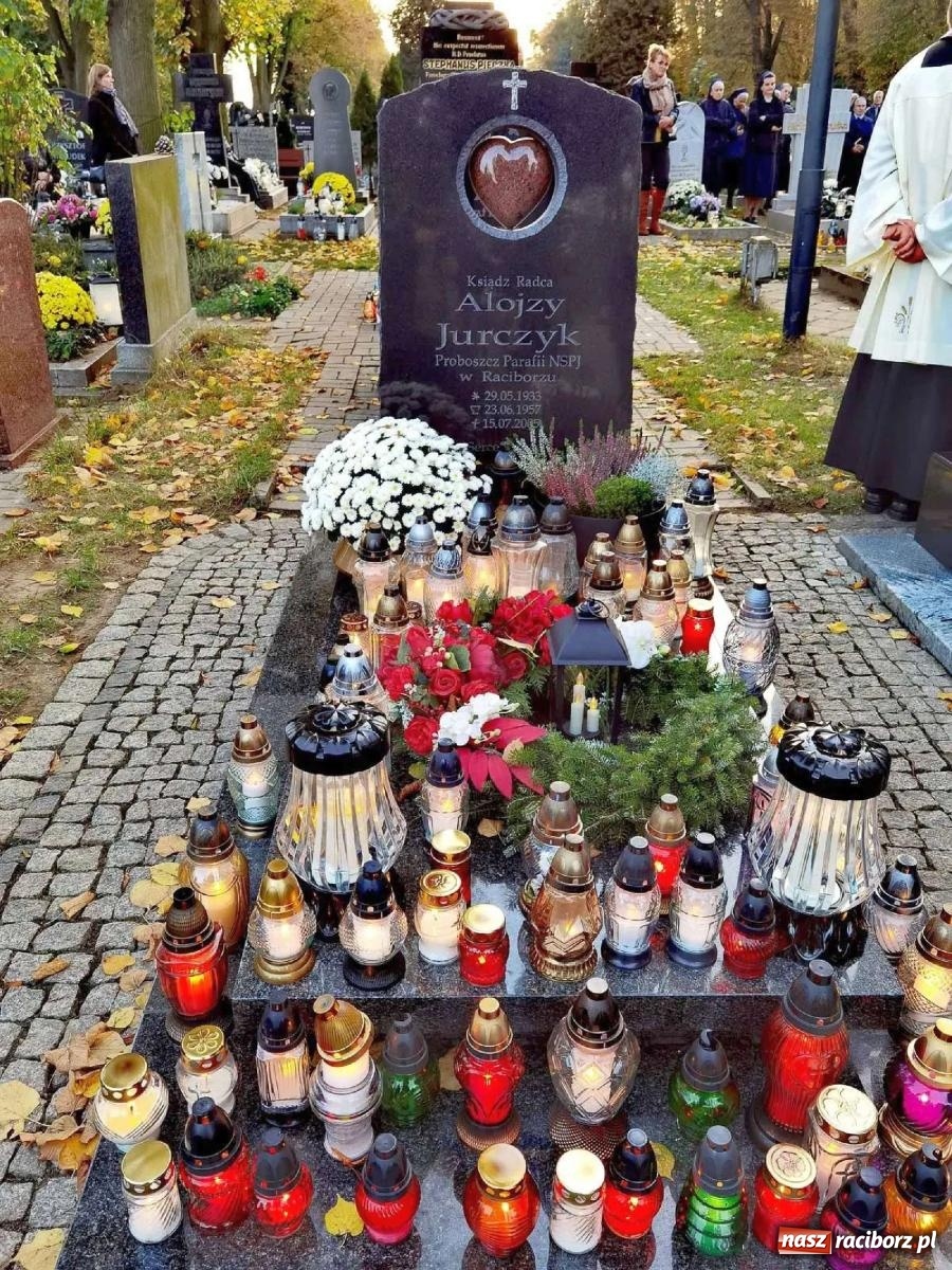 Zdjęcie w galerii na portalu naszraciborz.pl: Raciborskie Jeruzalem AD 2022. Modlitwa i kwesta na ratowanie zabytków [FOTO i WIDEO] wiadomości z regionu