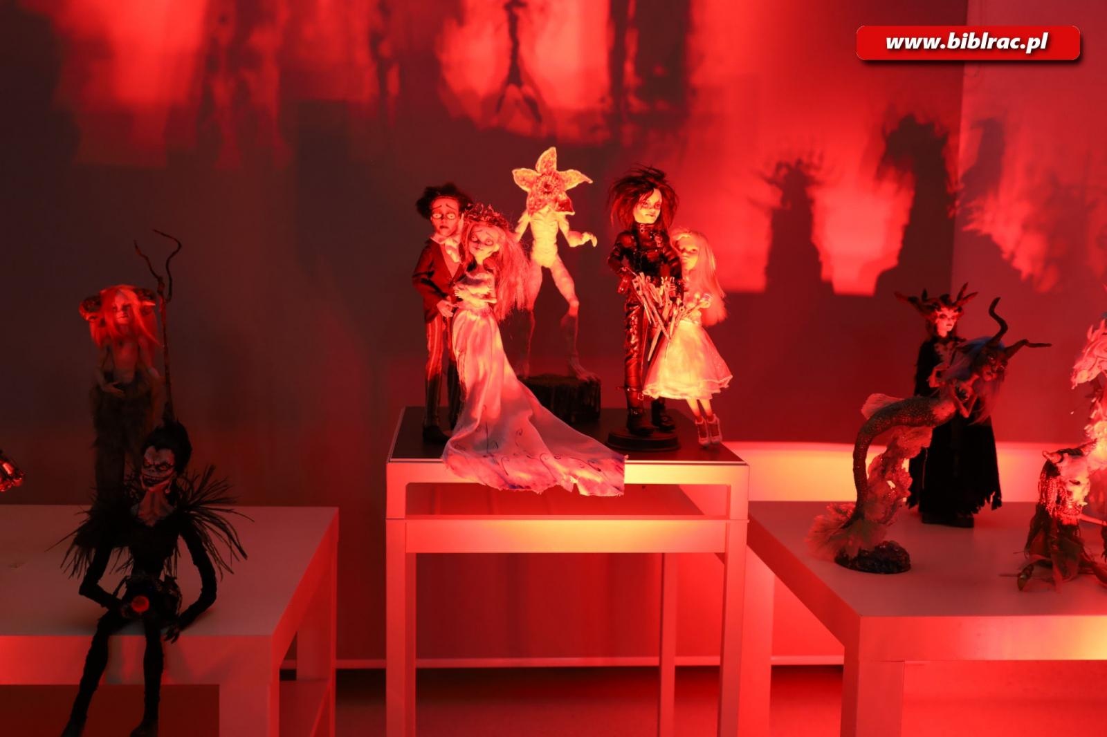 Zdjęcie w galerii na portalu naszraciborz.pl: Dlaczego robisz takie straszma? Biblioteczne Halloween w kulturalnym stylu wiadomości z regionu