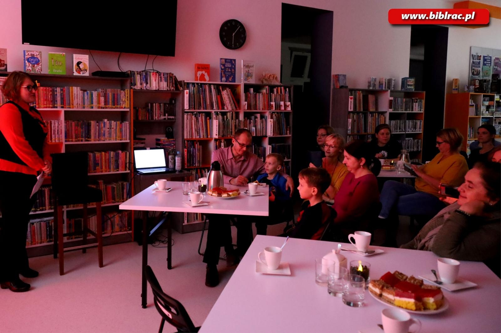 Zdjęcie w galerii na portalu naszraciborz.pl: Dlaczego robisz takie straszma? Biblioteczne Halloween w kulturalnym stylu wiadomości z regionu