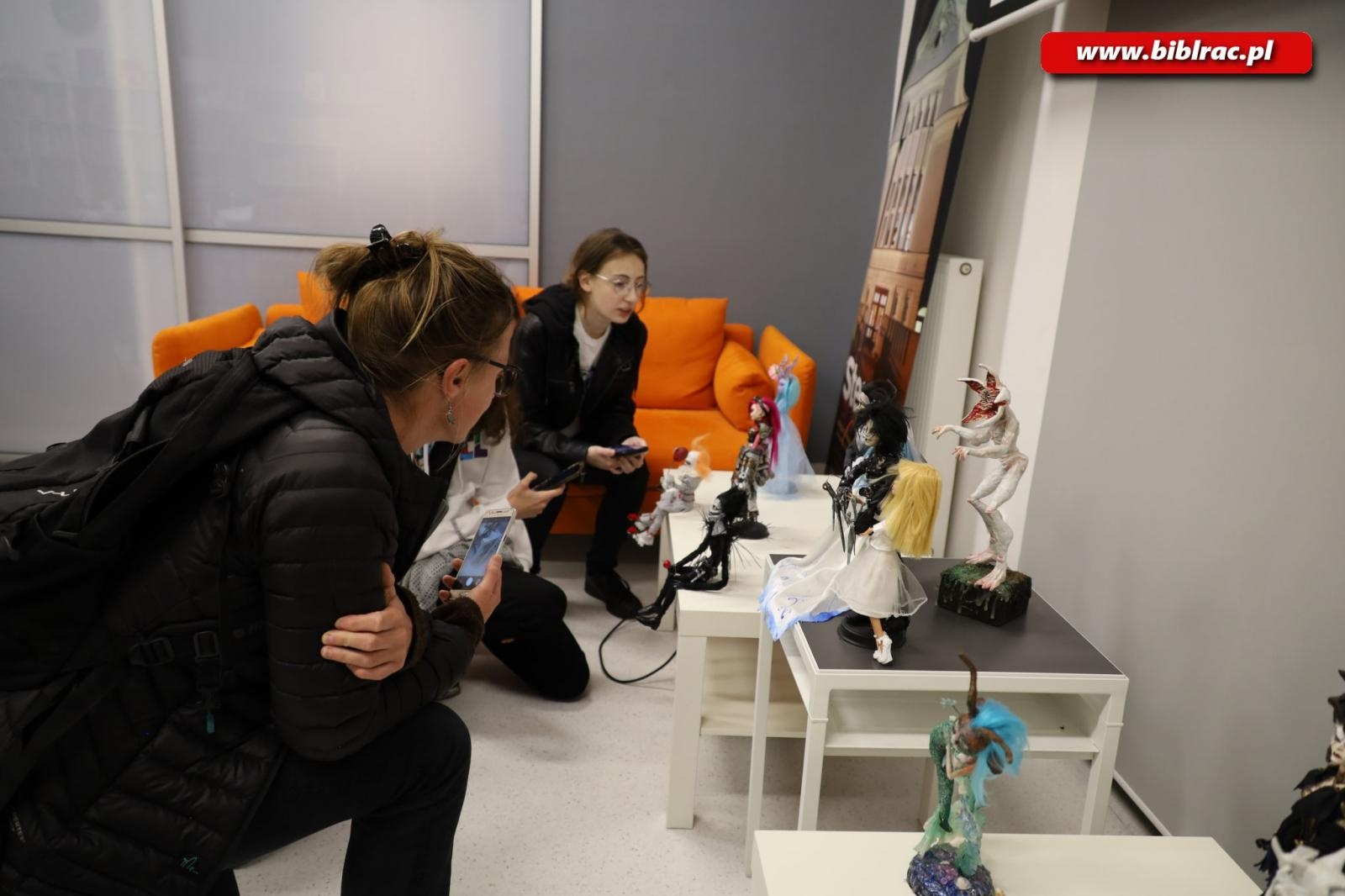 Zdjęcie w galerii na portalu naszraciborz.pl: Dlaczego robisz takie straszma? Biblioteczne Halloween w kulturalnym stylu wiadomości z regionu