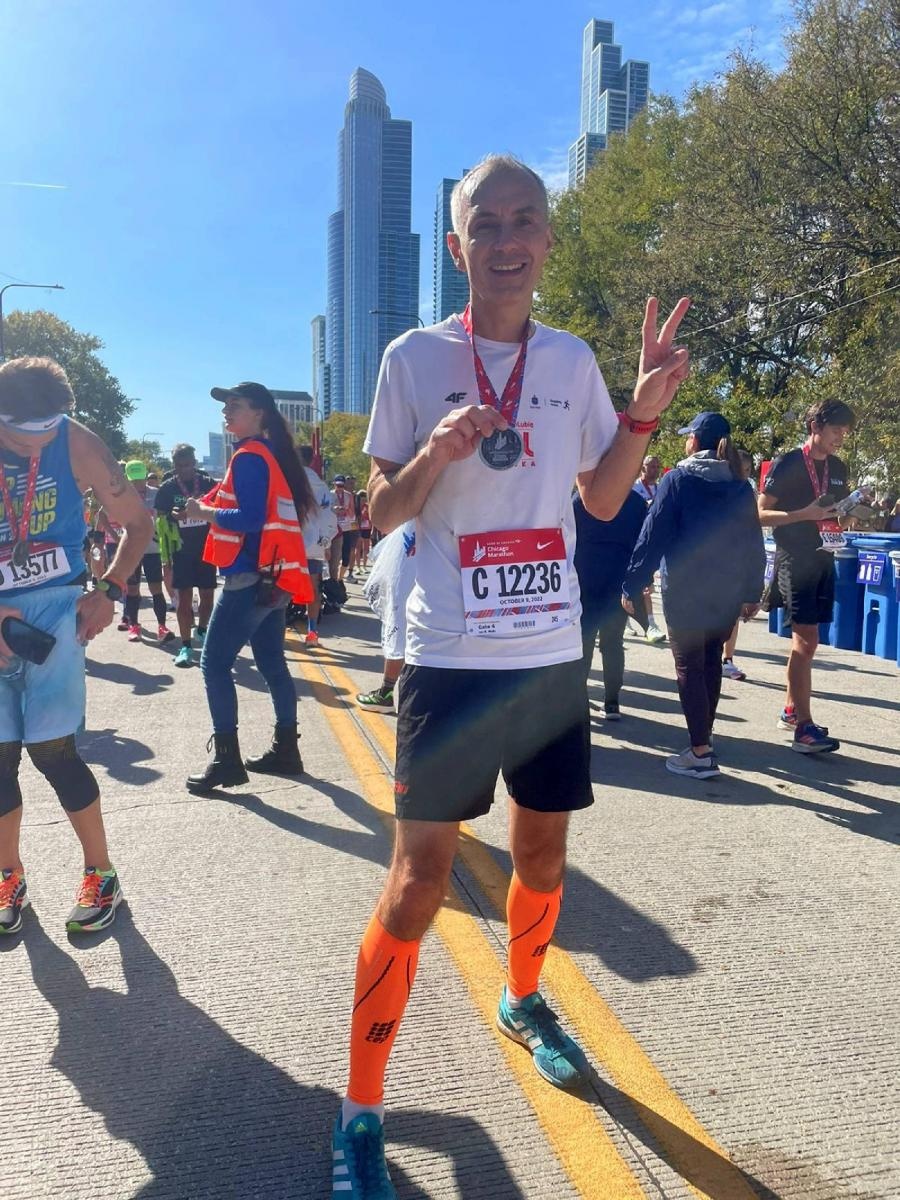 Zdjęcie w galerii na portalu naszraciborz.pl: Z Raciborza za Atlantyk. Raciborzanin pobiegł w Bank of America Chicago Marathon wiadomości z regionu